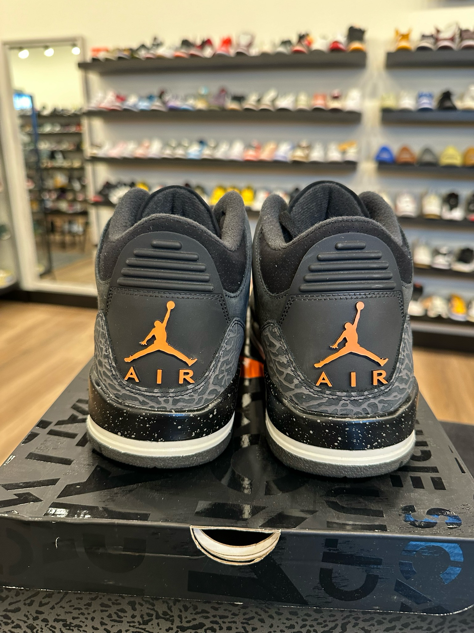 Jordan 3 Fear Size 10.5 Pre-Owned