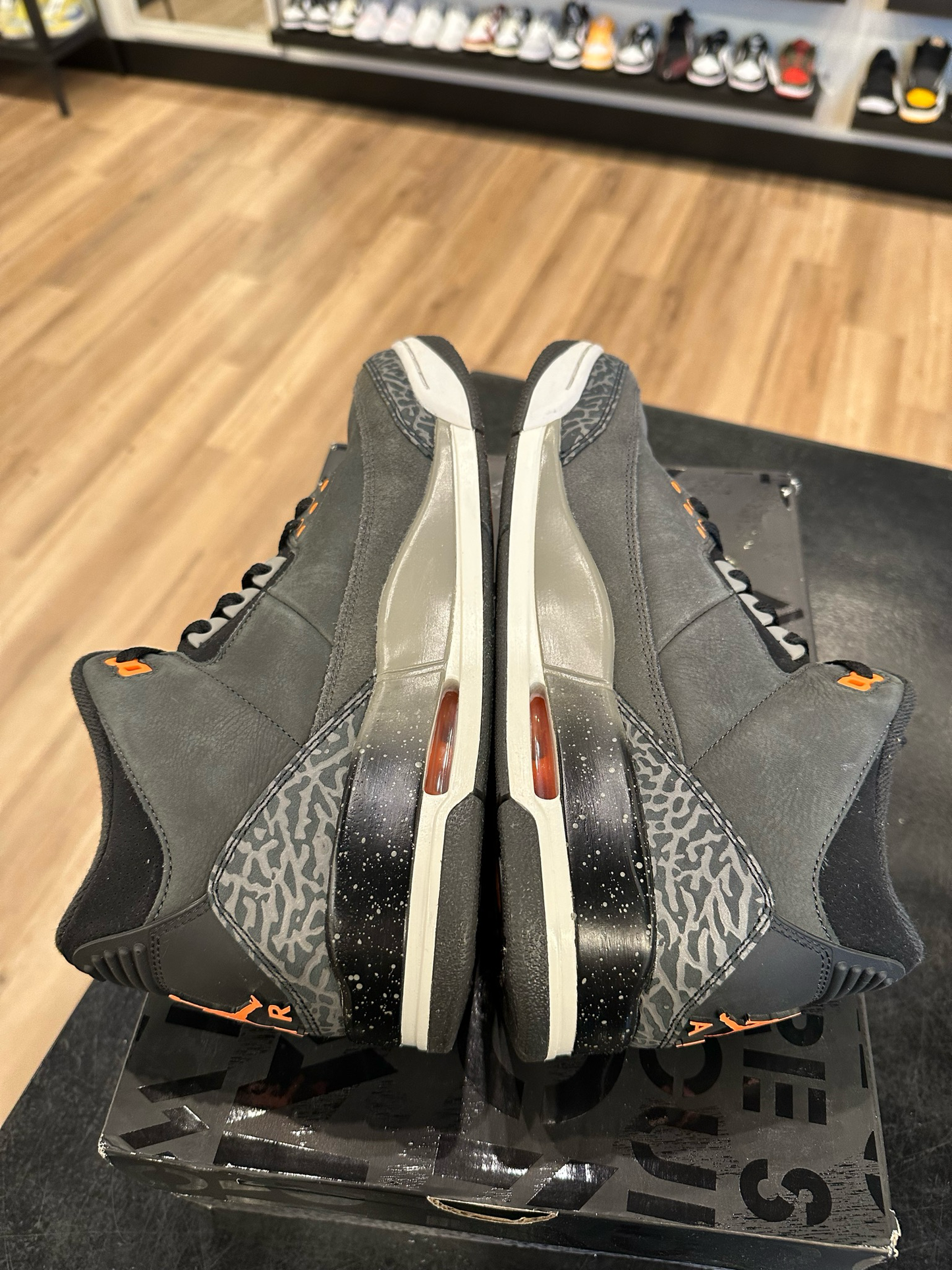 Jordan 3 Fear Size 10.5 Pre-Owned