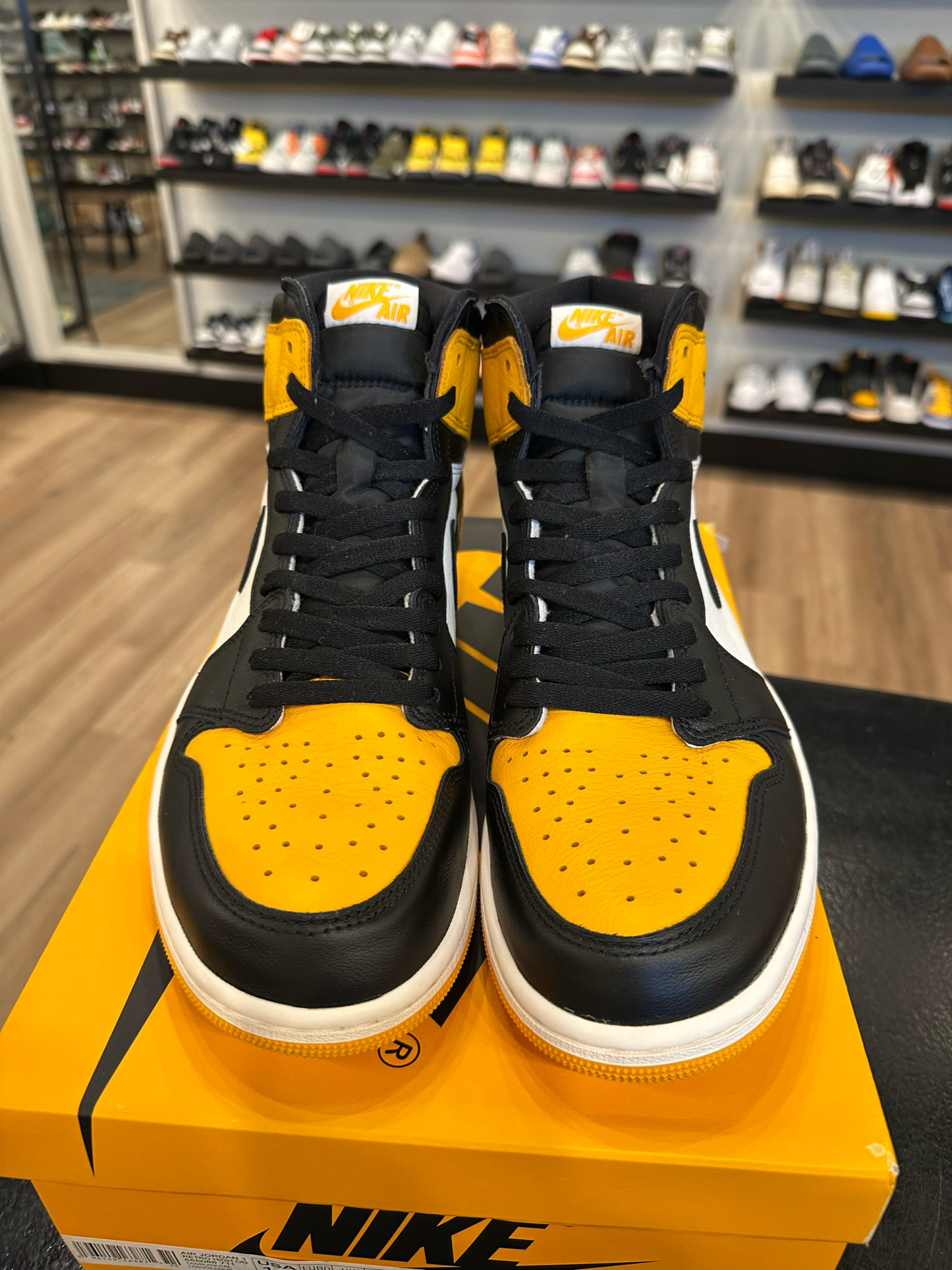 Jordan 1 Taxi Size 11 Pre-Owned