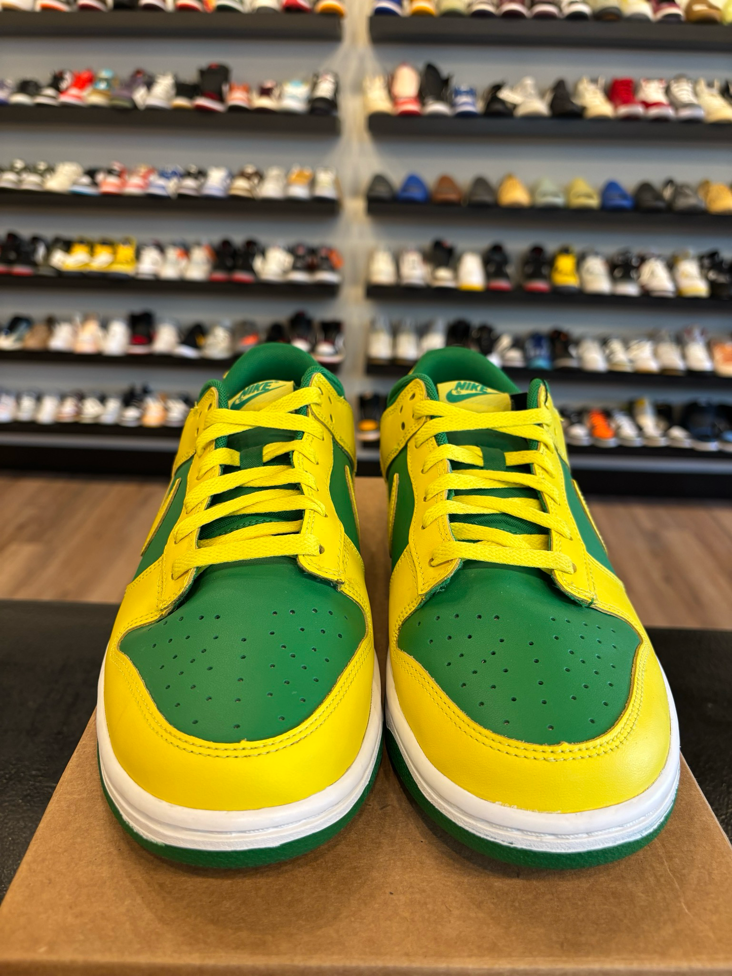 Nike Dunk Low Reverse Brazil Size 11 Pre-Owned (No Box)