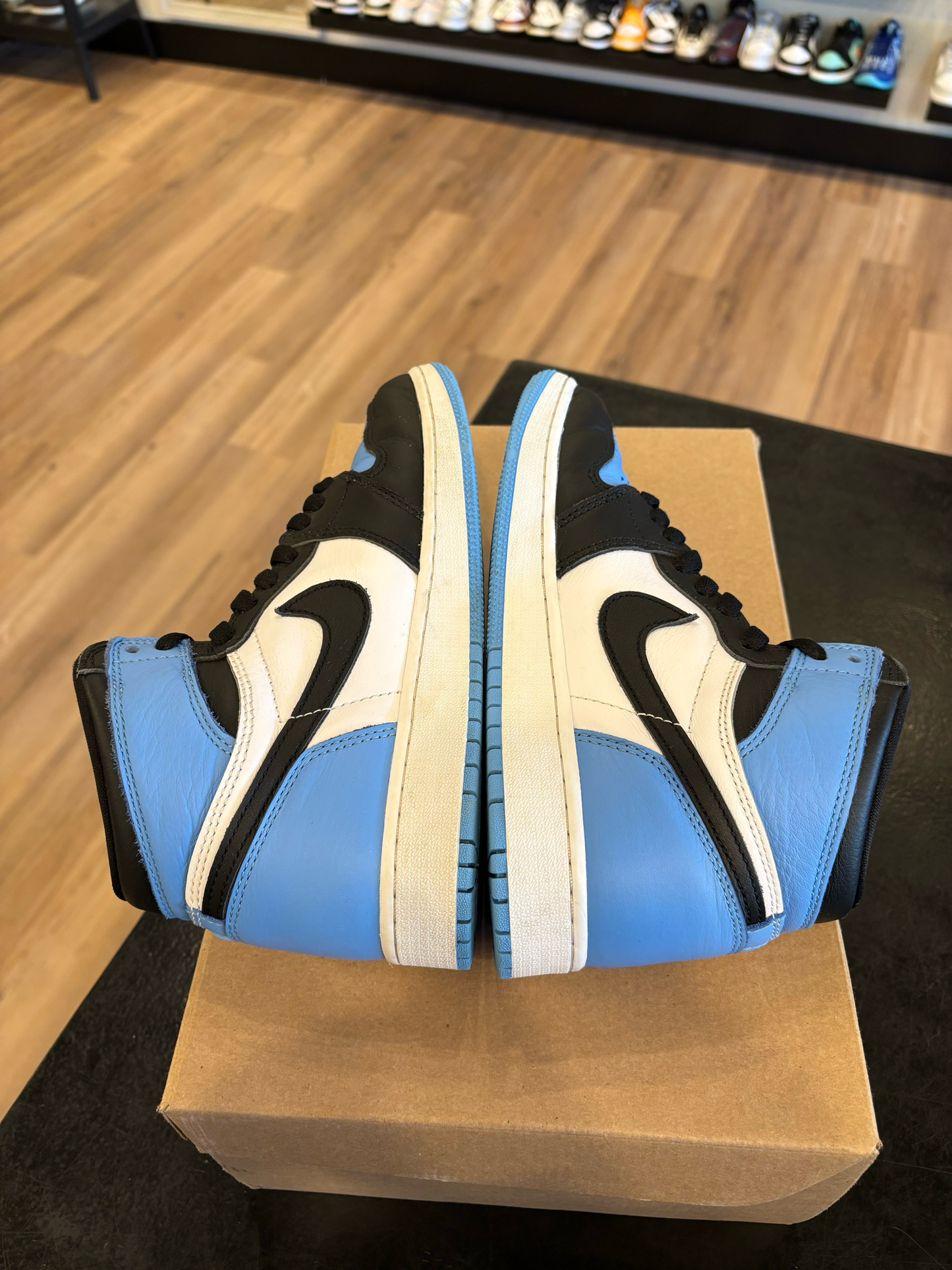 Jordan 1 UNC Toe Size 5.5Y (7W) Pre-Owned (No Box)