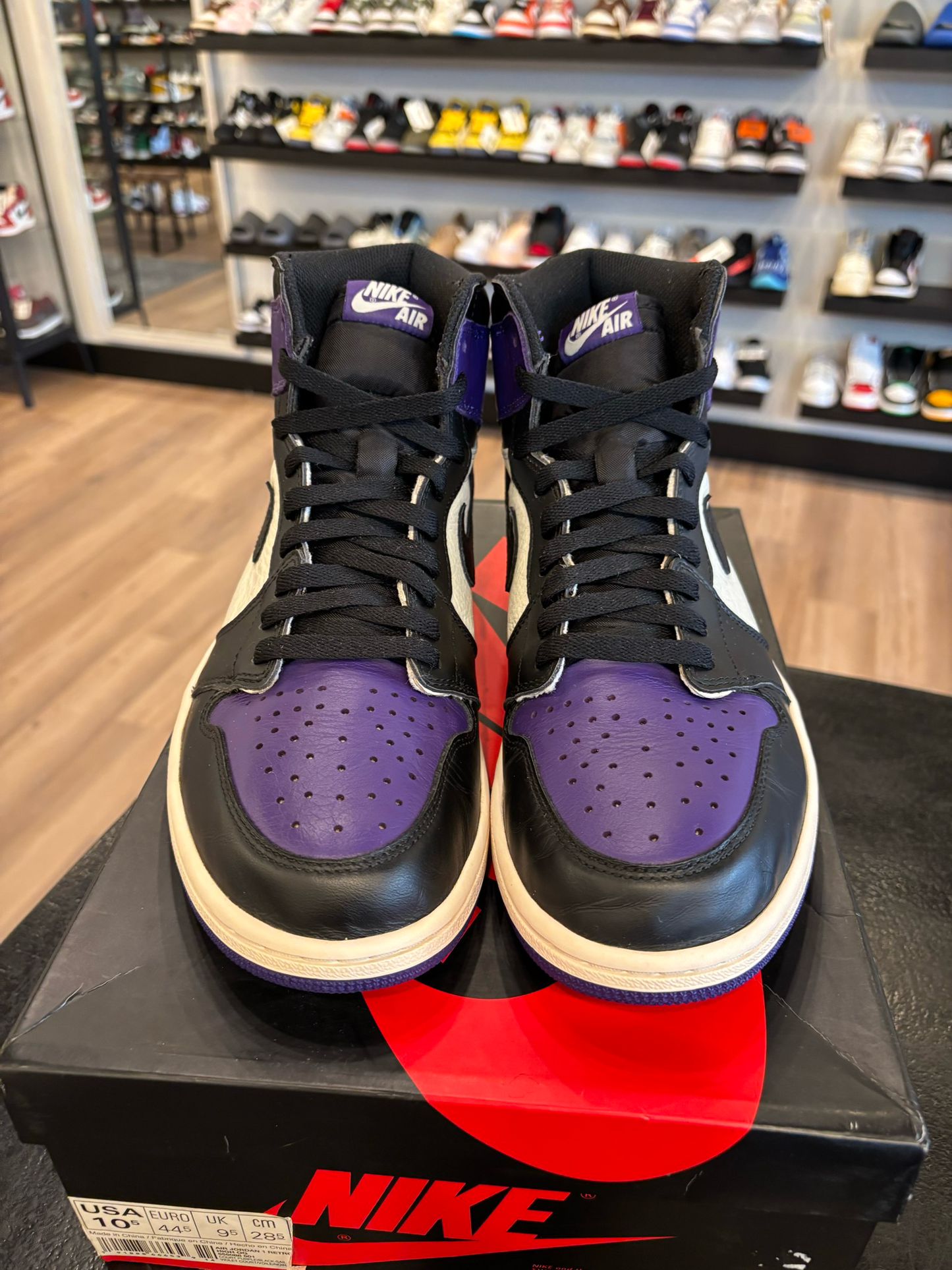 Jordan 1 Court Purple 1.0 Size 10.5 Pre-Owned (No Box)