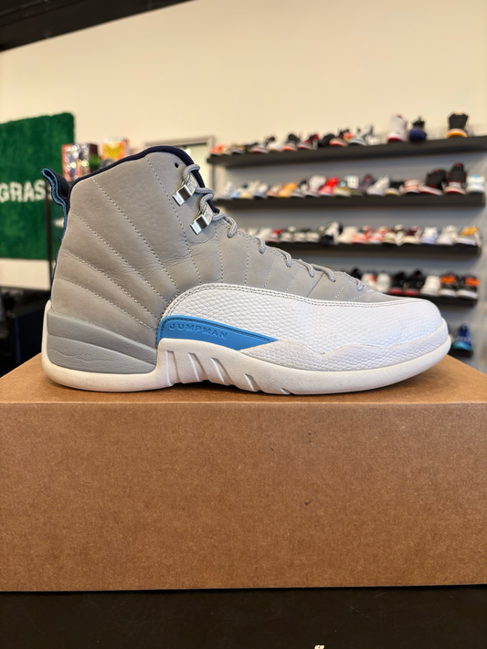 Jordan 12 University Blue Size 9 Pre-Owned (No Box)
