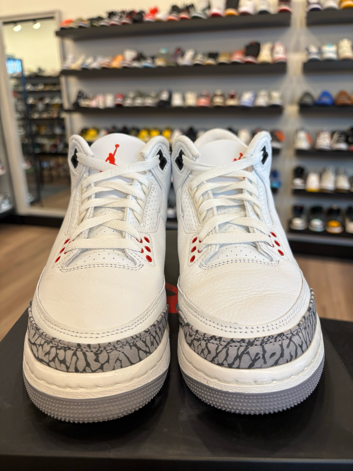 Jordan 3 Reimagined White Cement Size 6Y (7.5W) Pre-Owned (B)