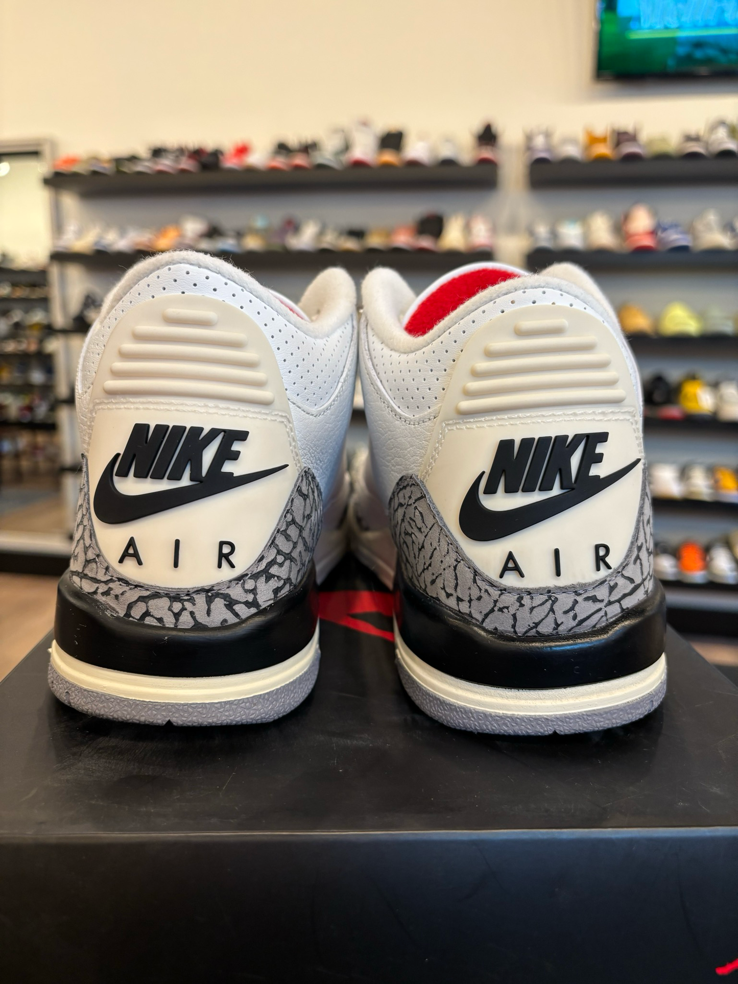 Jordan 3 Reimagined White Cement Size 6Y (7.5W) Pre-Owned (B)