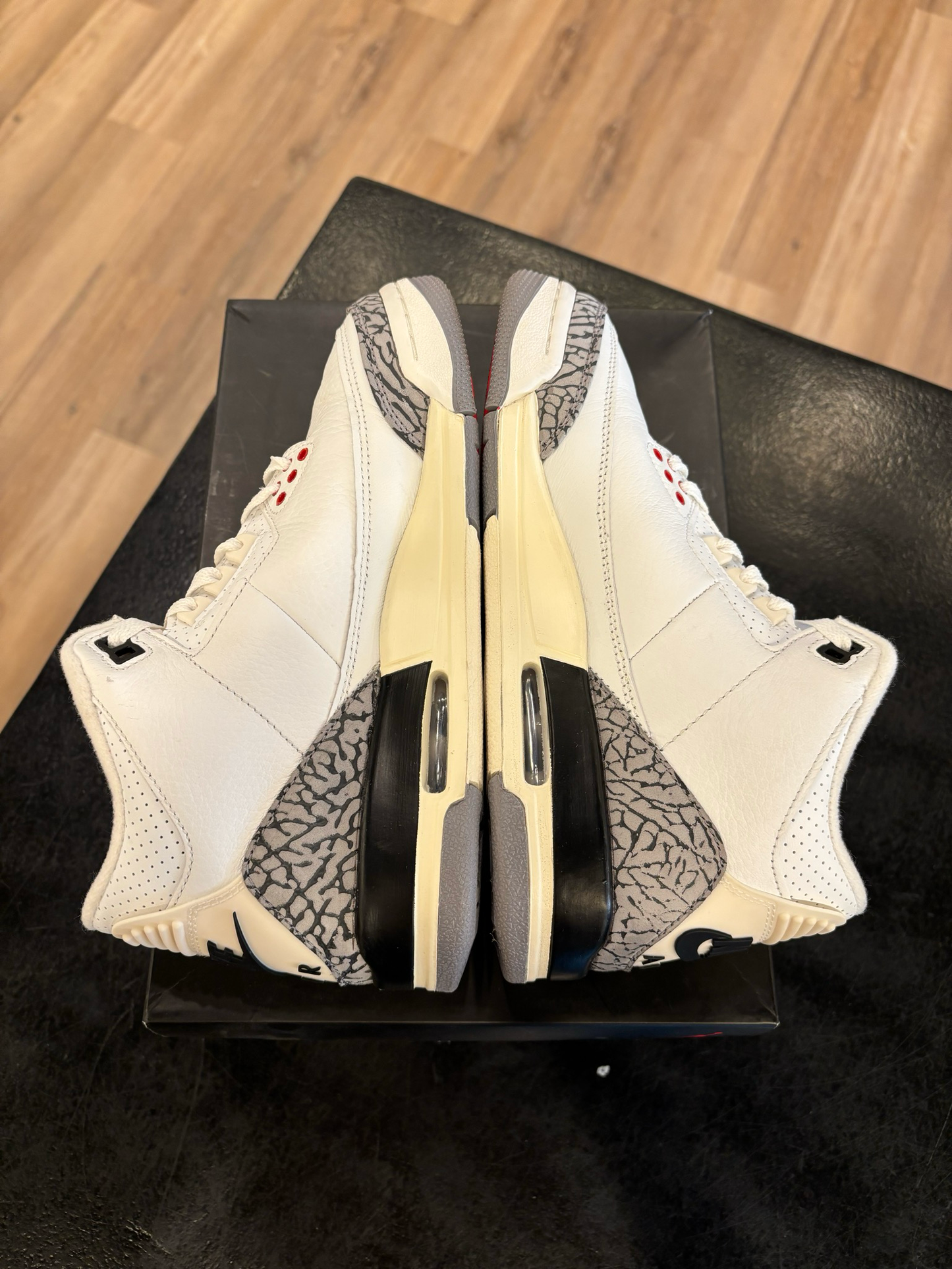 Jordan 3 Reimagined White Cement Size 6Y (7.5W) Pre-Owned (B)