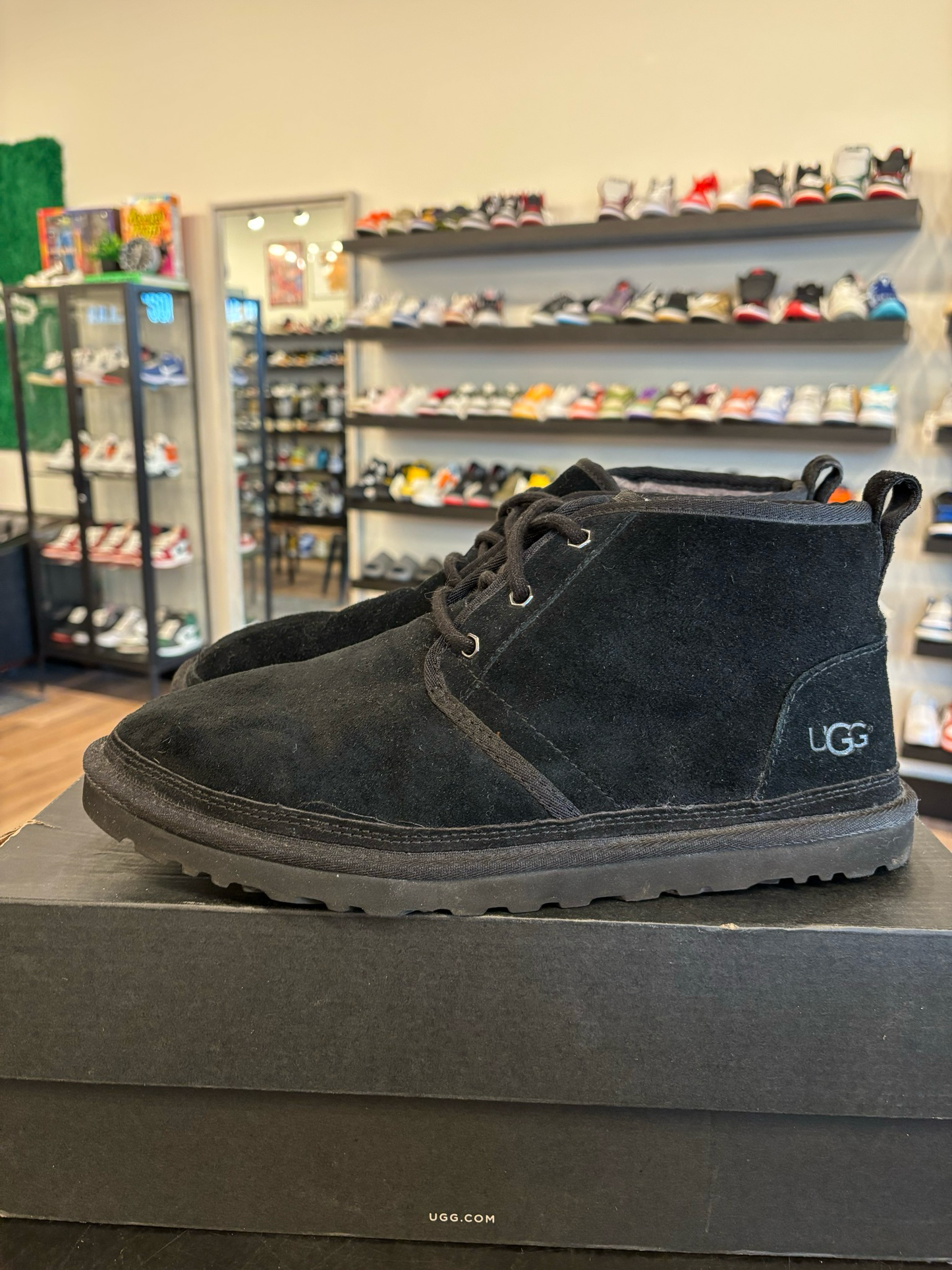 UGG Neumel Black Size 11 Pre-Owned