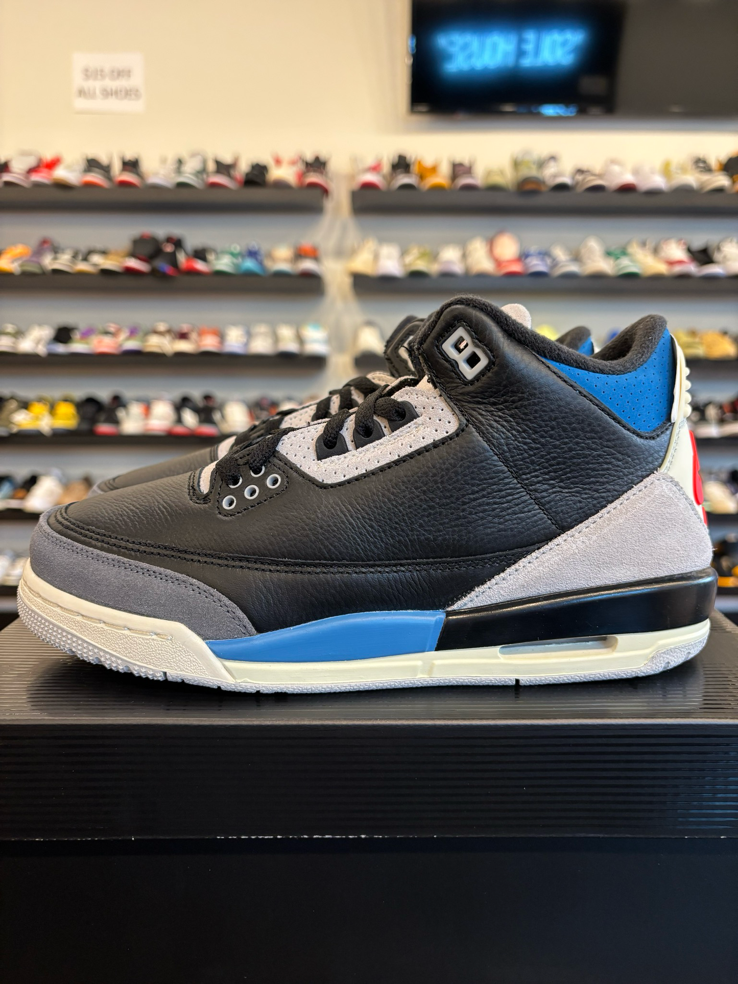 Jordan 3 Rare Air Size 7Y (8.5W) Brand New
