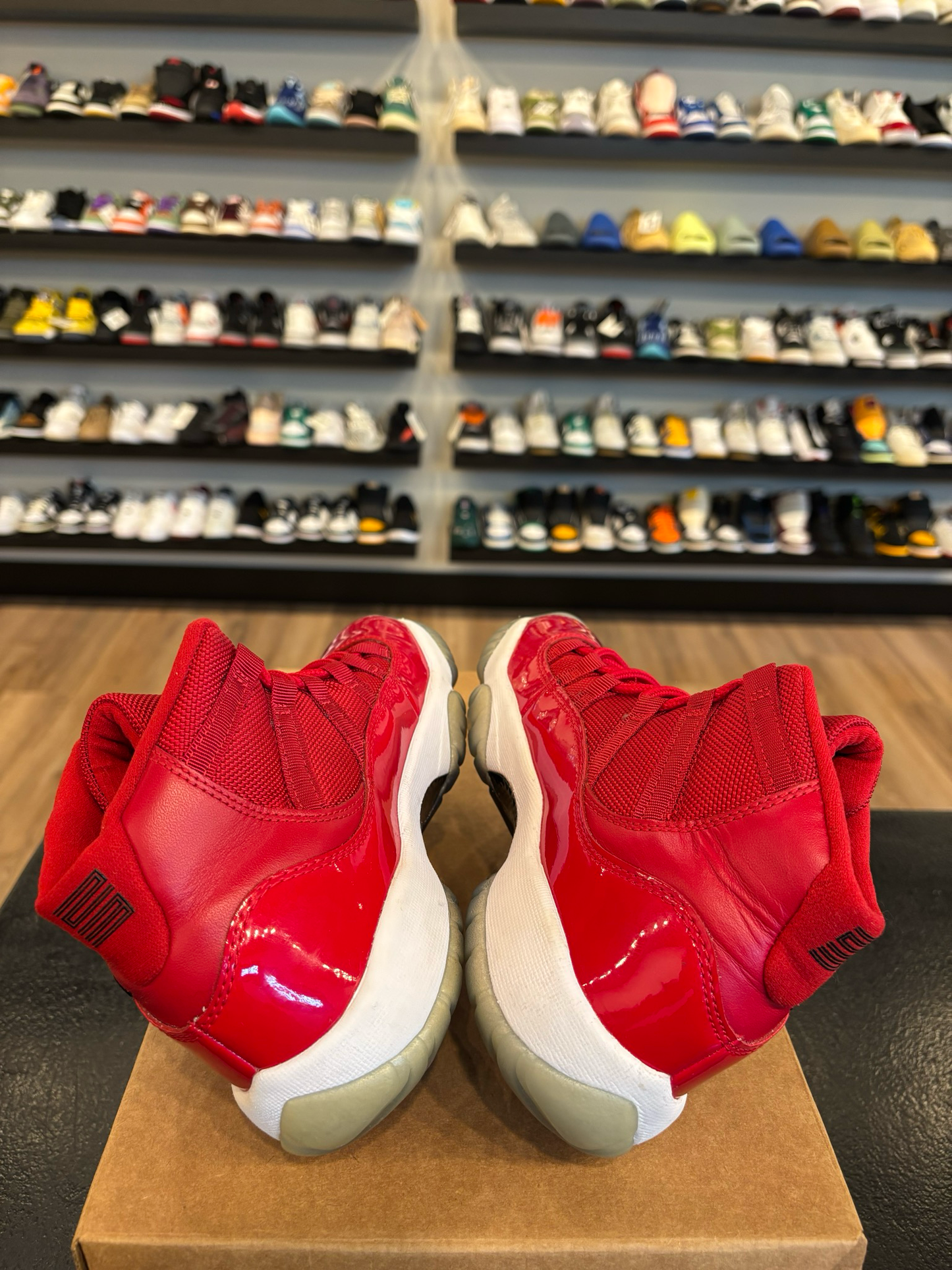 Jordan 11 Win Like 96 Size 4Y (5.5W) Pre-Owned (No Box)