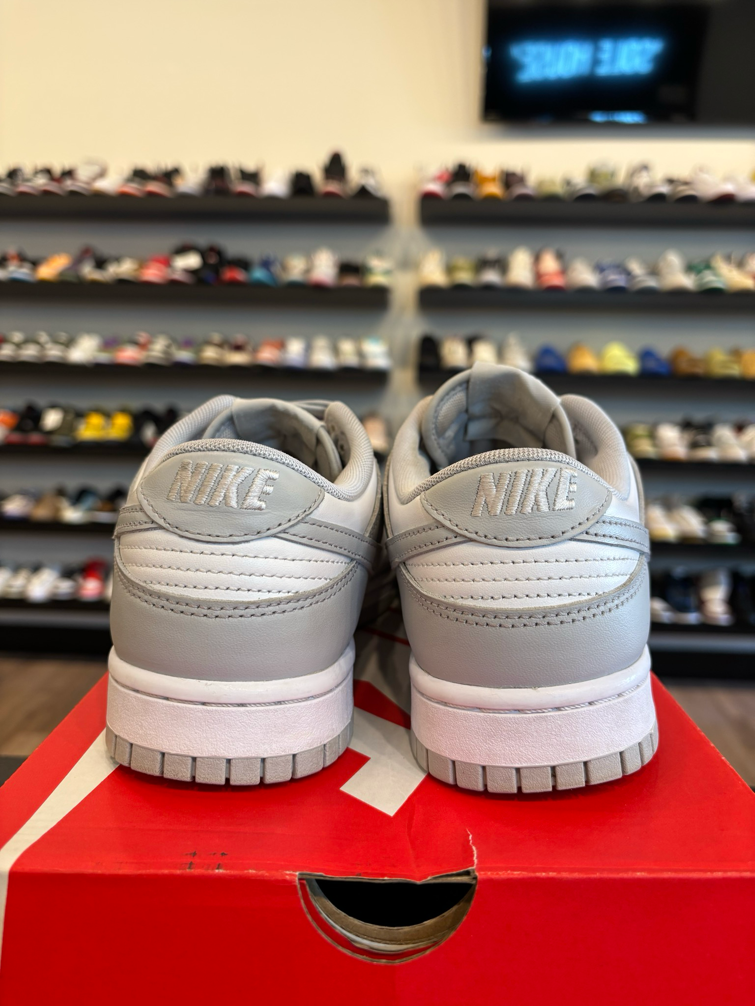 Nike Dunk Low Grey Fog Size 8 Pre-Owned