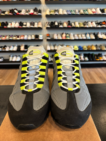 Nike Air Max 95 Cool Grey Volt (2012) Size 13 Pre-Owned (No Box)