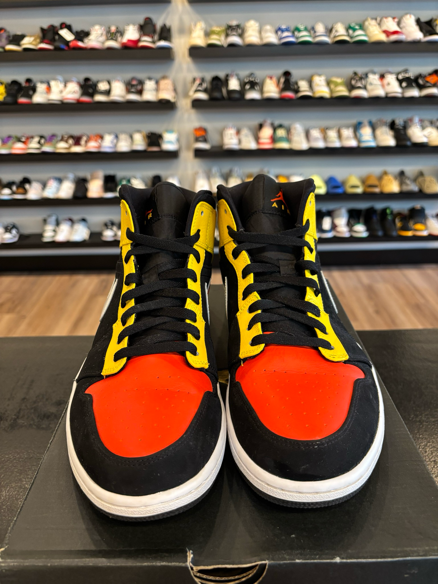 Jordan 1 Mid Black Amarillo Orange Size 13 Pre-Owned