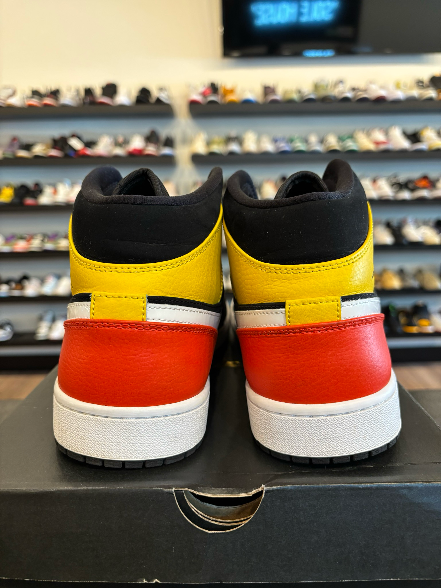 Jordan 1 Mid Black Amarillo Orange Size 13 Pre-Owned