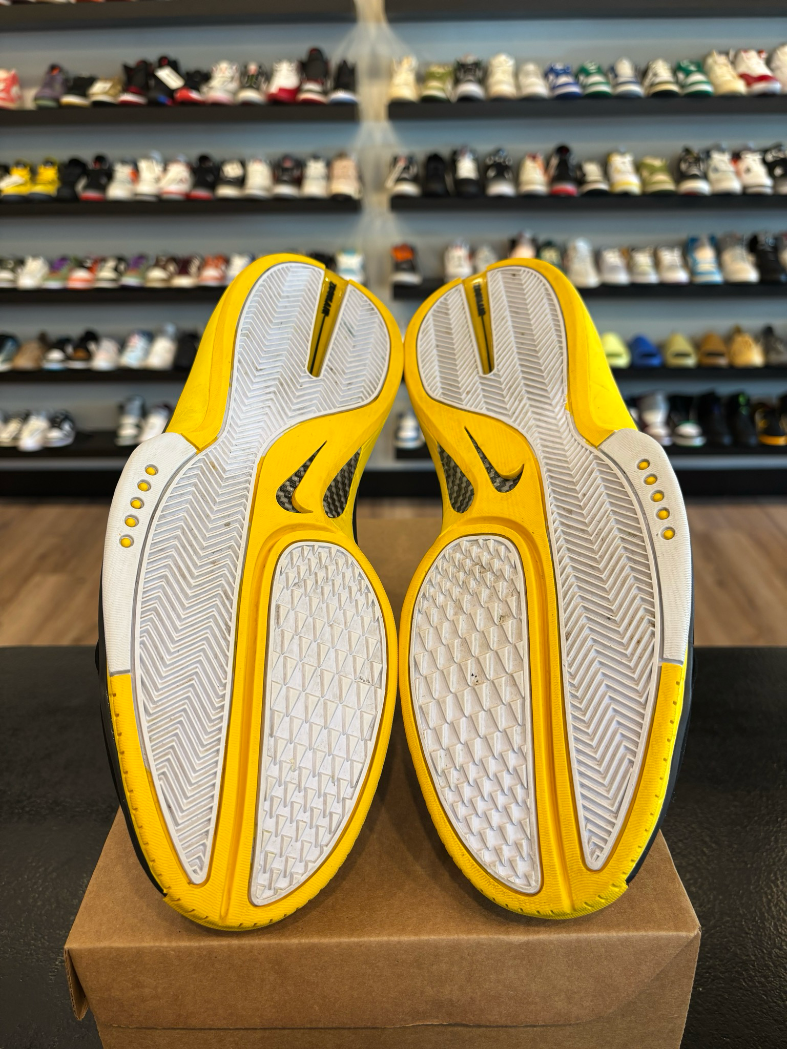 Nike Air Zoom Huarache 2K4 Size 13 Pre-Owned (No Box)