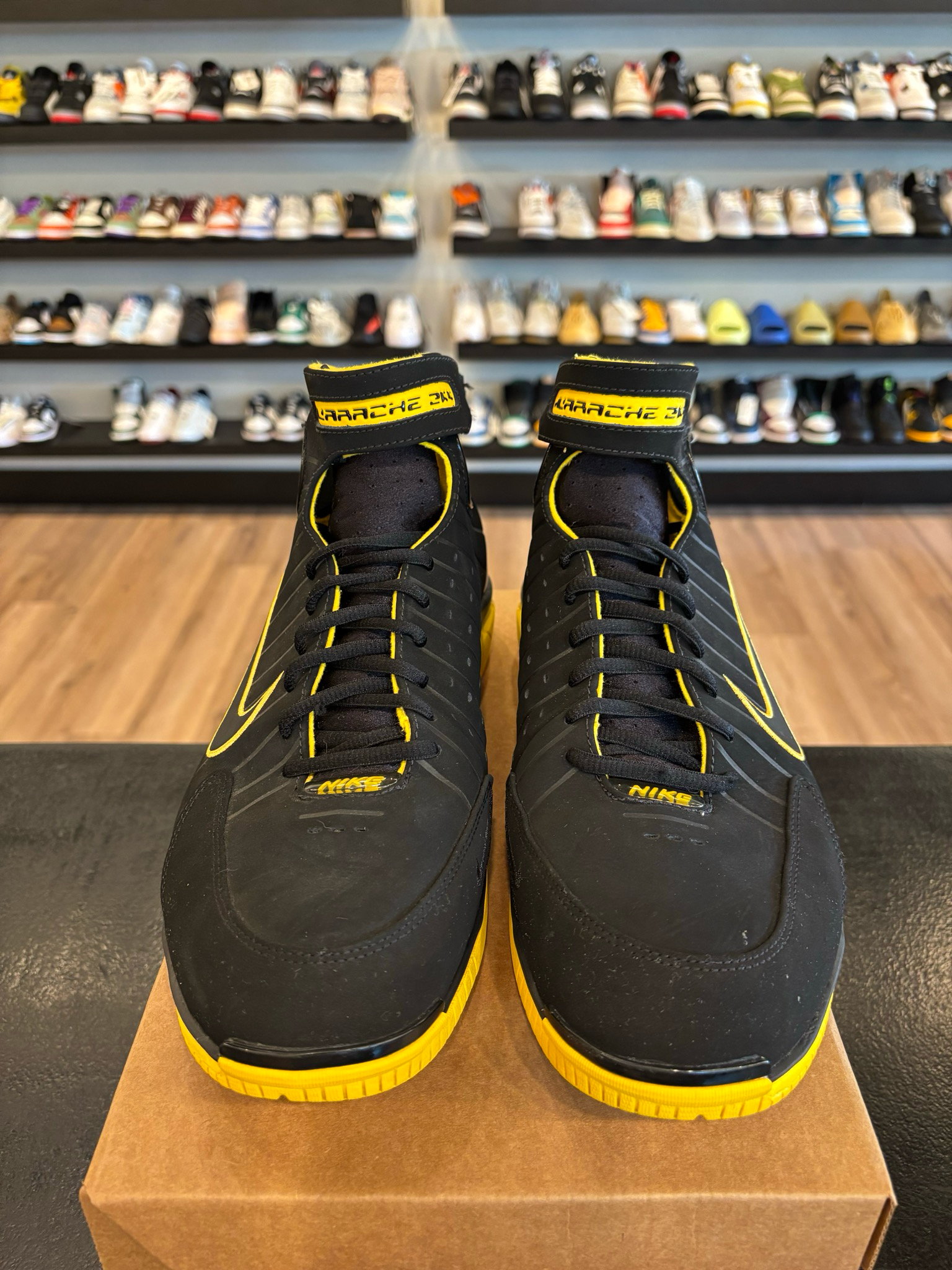 Nike Air Zoom Huarache 2K4 Size 13 Pre-Owned (No Box)