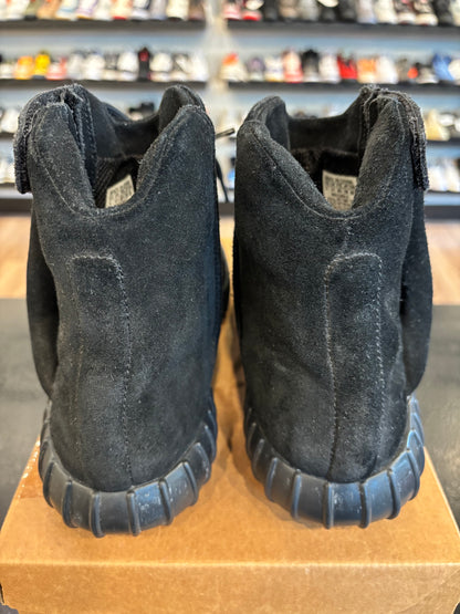 Yeezy 750 Triple Black Size 9 Pre-Owned (No Box)