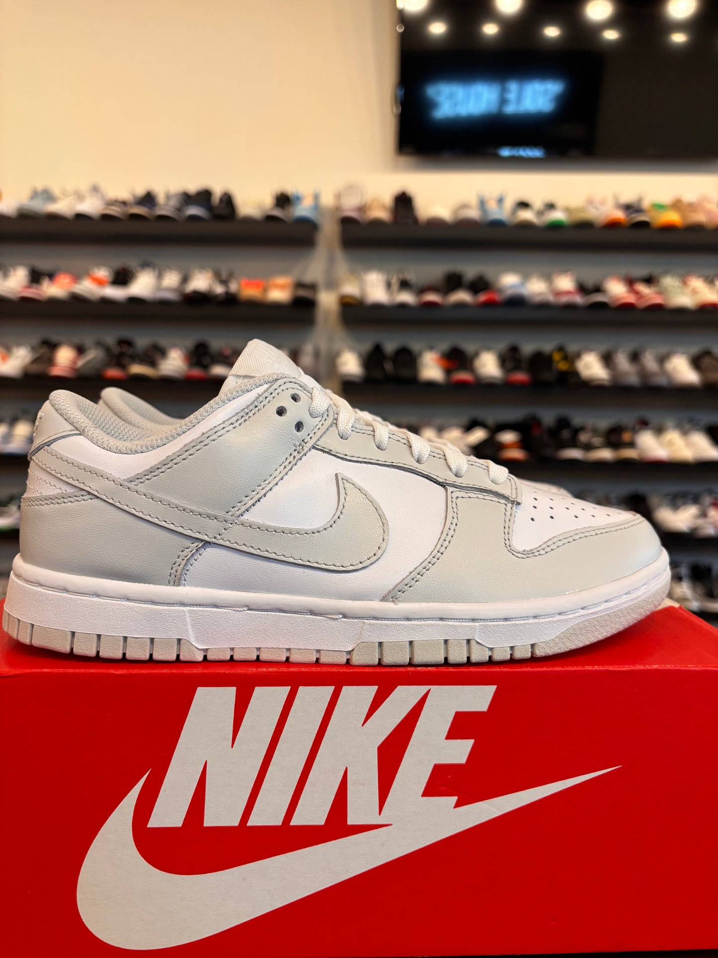 Nike Dunk Low Photon Dust Size 5Y (6.5W) Brand New