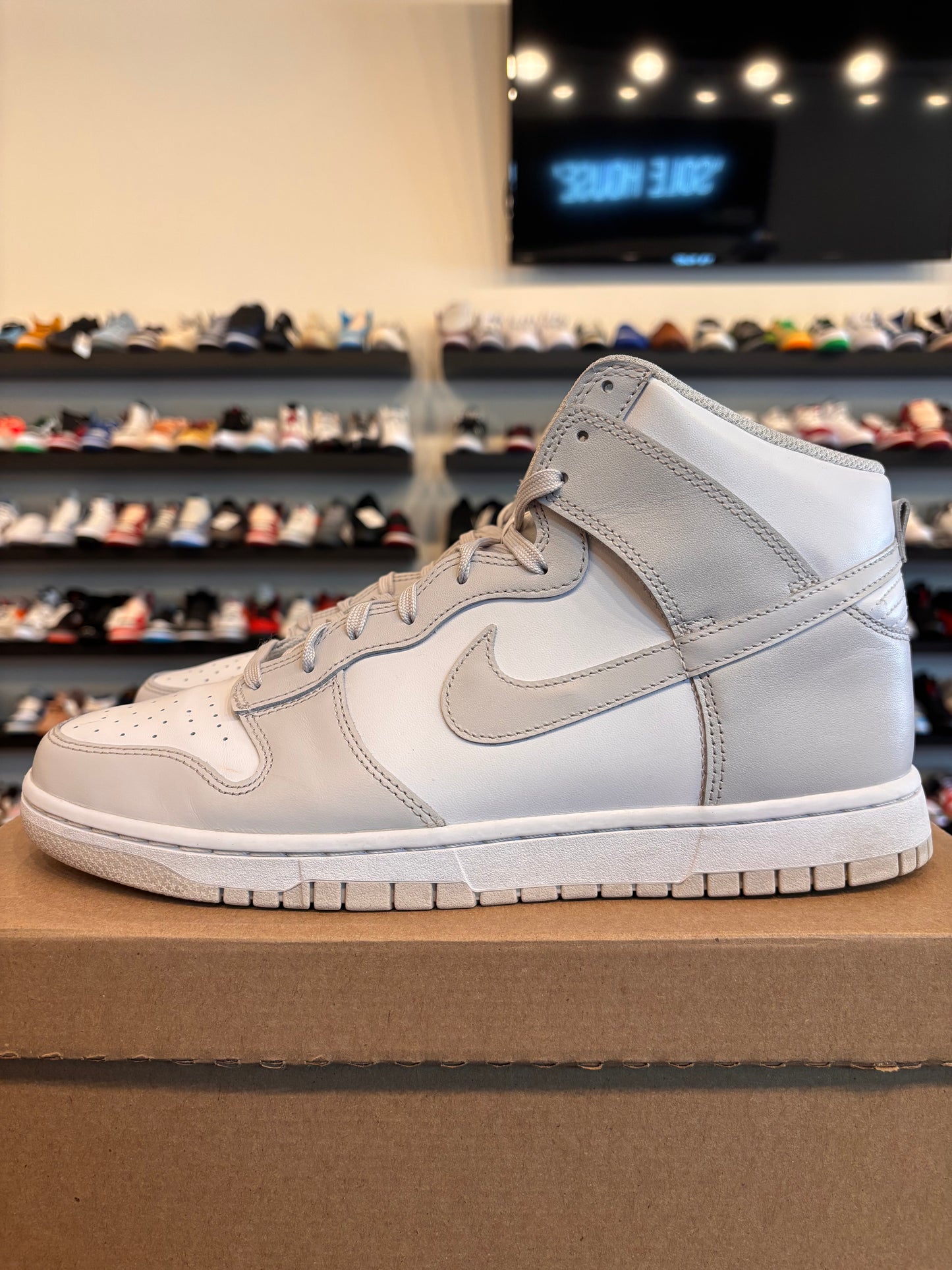 Nike Dunk High Neutral Grey Size 11.5 Pre-Owned (No Box)