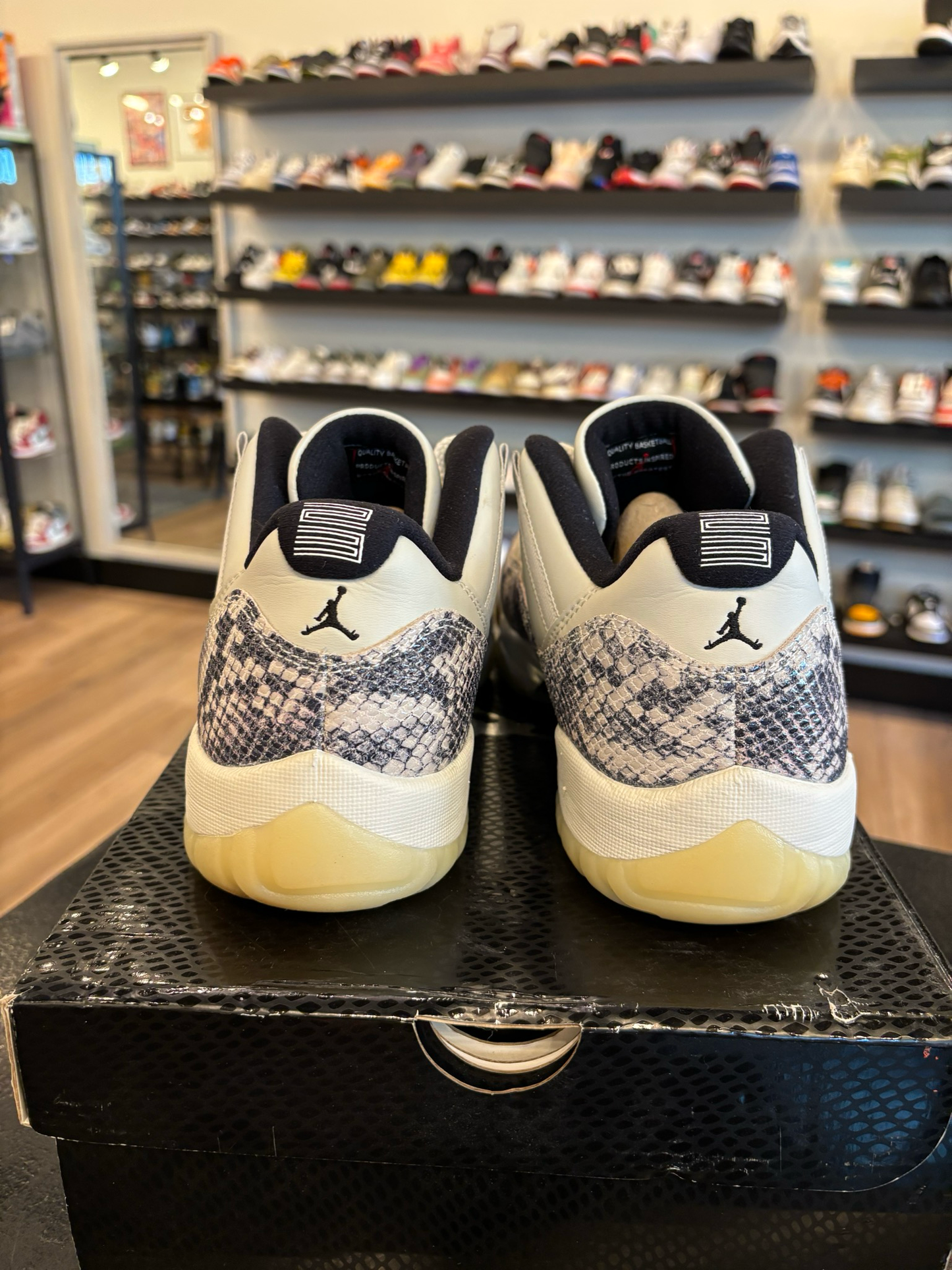 Jordan 11 Low White Snakeskin Size 10 Pre-Owned