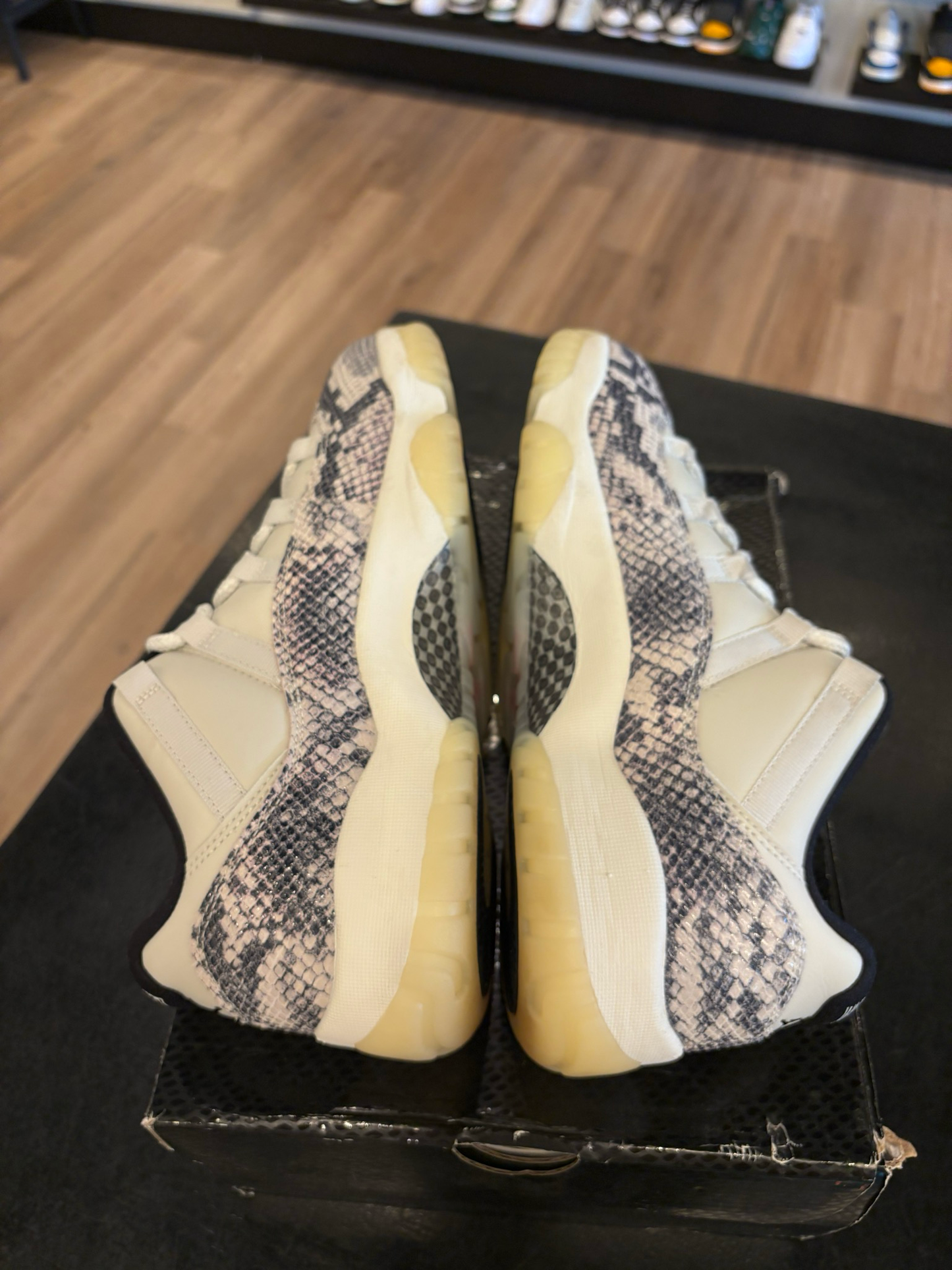 Jordan 11 Low White Snakeskin Size 10 Pre-Owned
