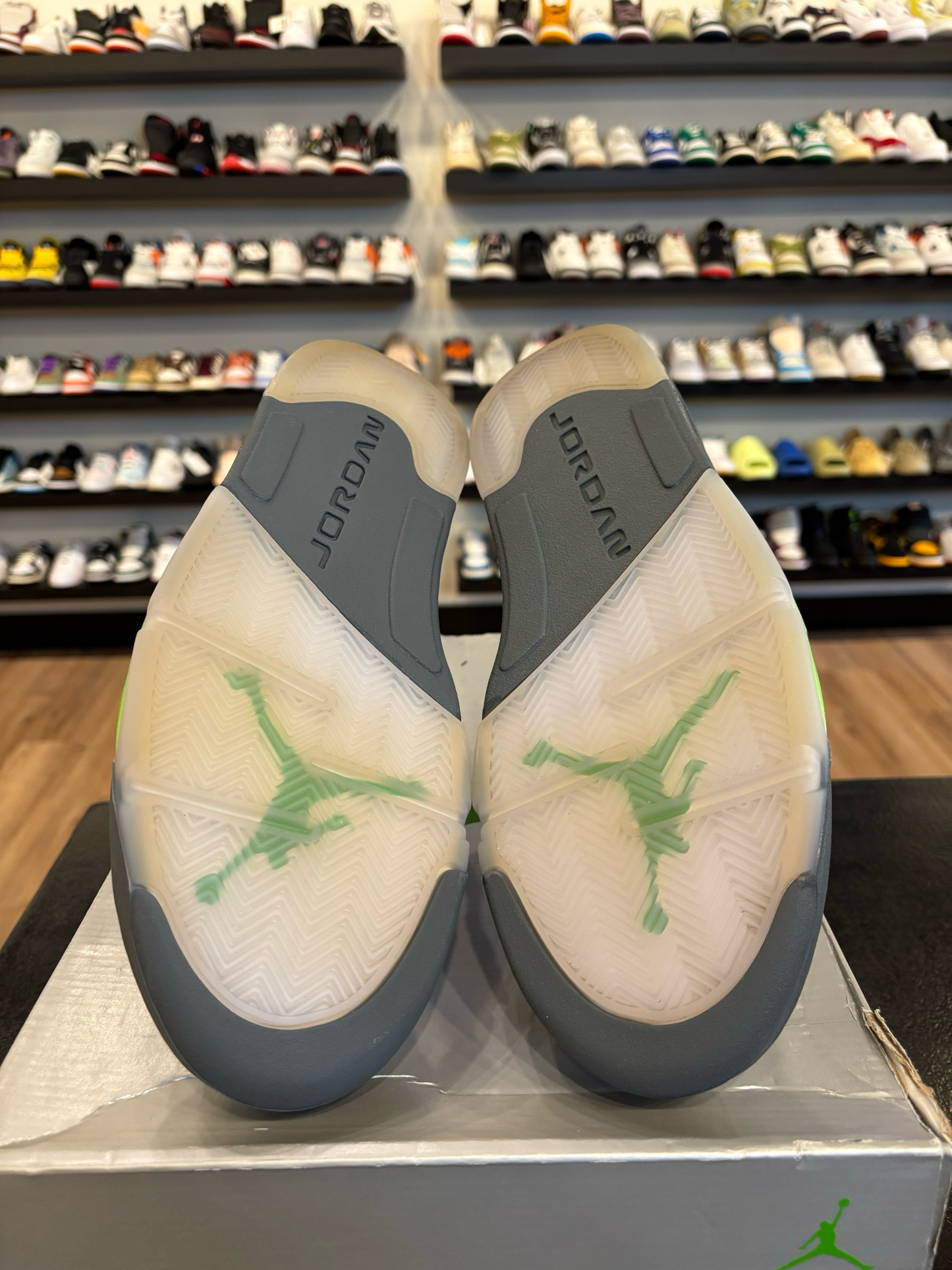 Jordan 5 Green Bean Size 11 Pre-Owned