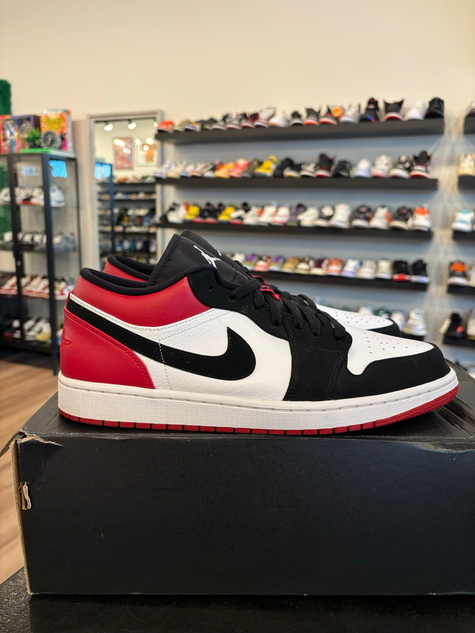 Jordan 1 Low Black Toe (2013) Size 13 Pre-Owned