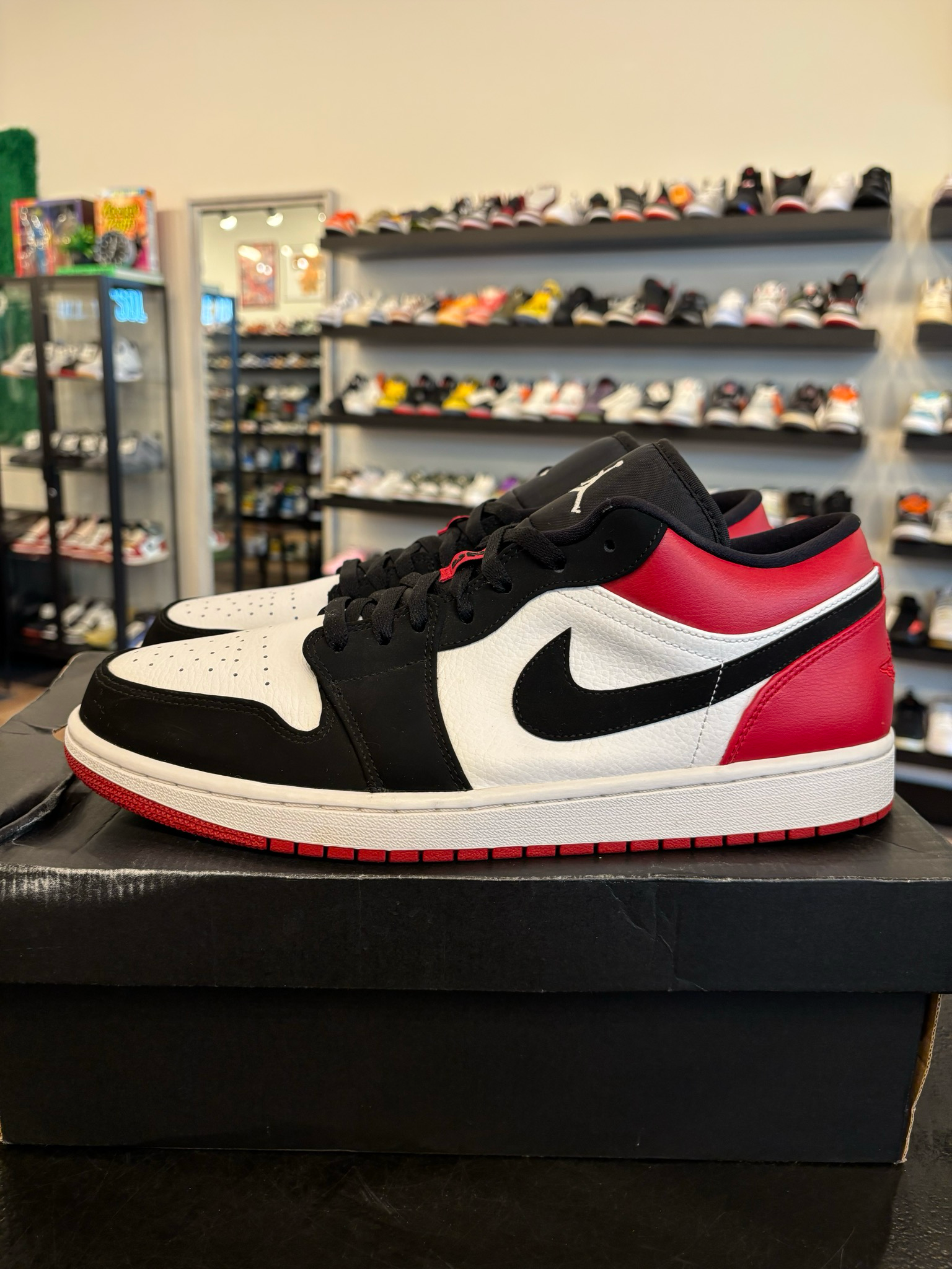 Jordan 1 Low Black Toe (2013) Size 13 Pre-Owned