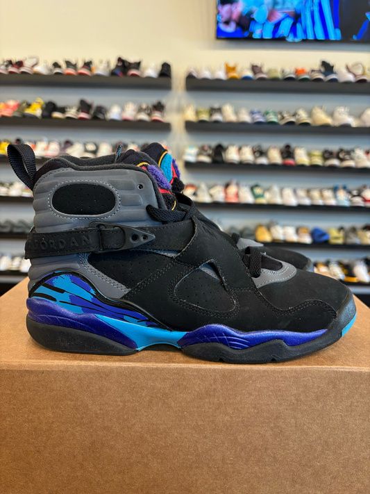 Jordan 8 Aqua Size 4.5Y (6W) Pre-Owned