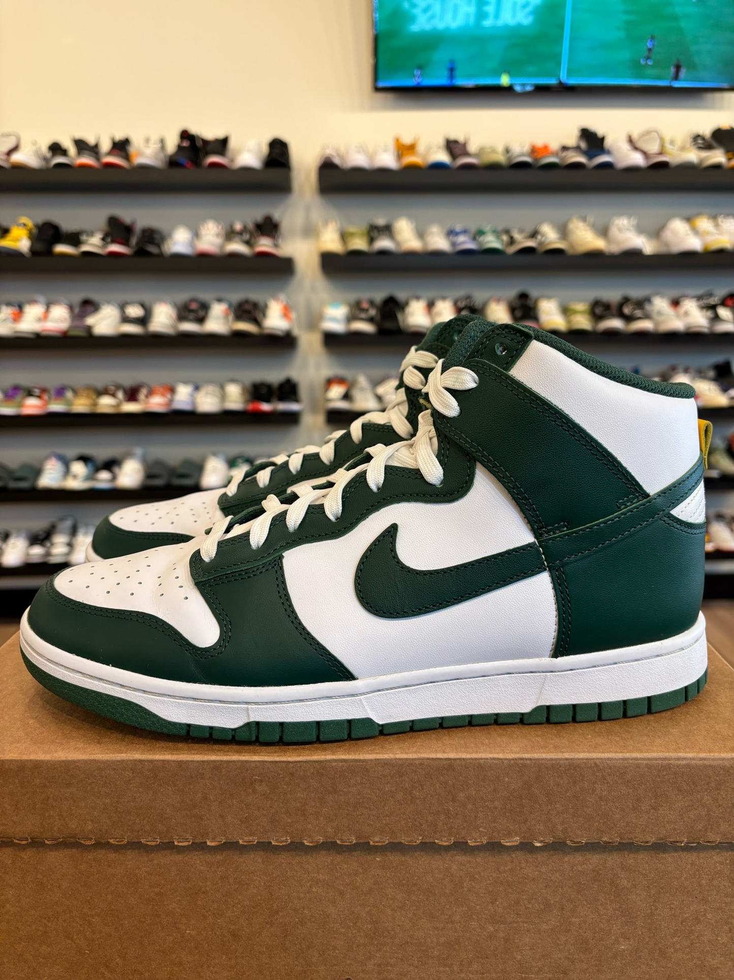 Nike Dunk High Australia Size 10.5 Pre-Owned (No Box)