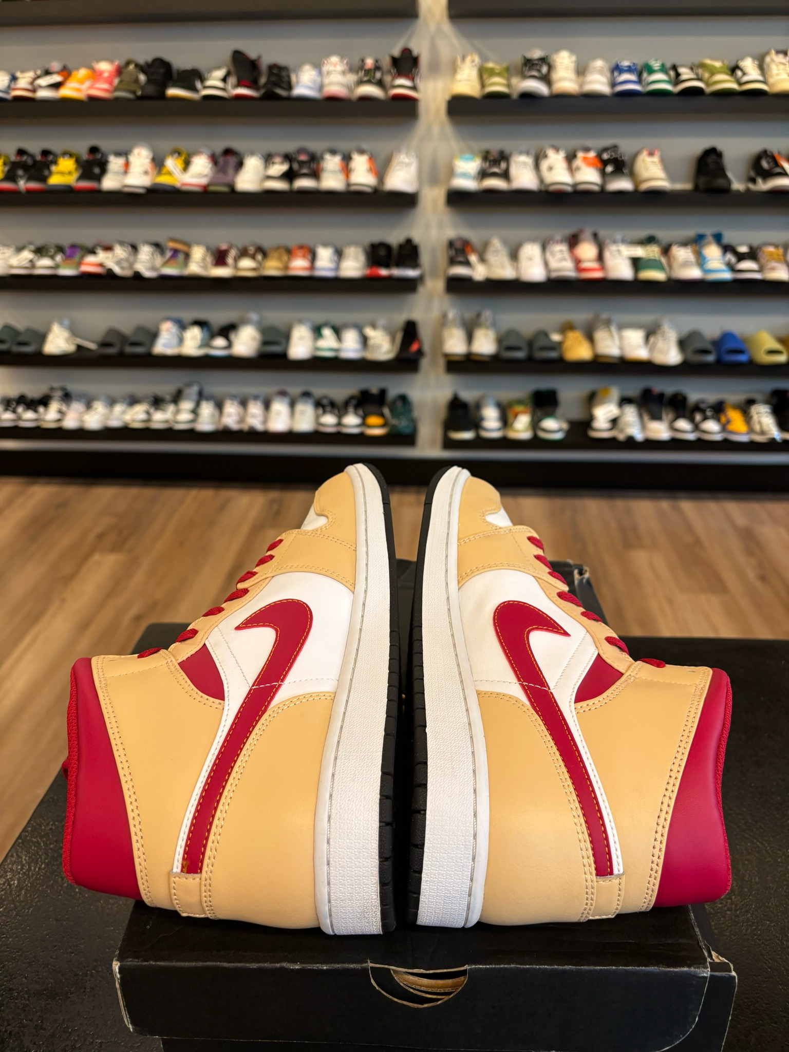 Jordan 1 Mid Cardinal Curry Size 11.5 Pre-Owned