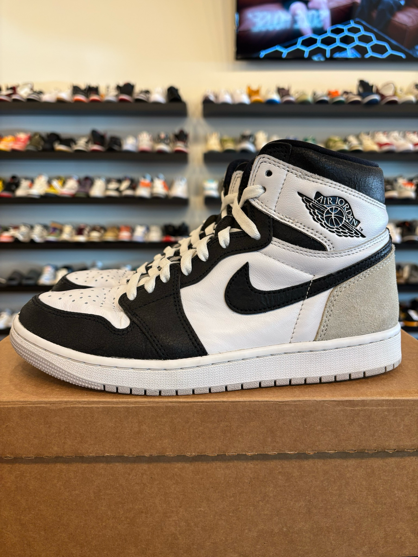Jordan 1 Stage Haze Size 8.5 Pre-Owned (No Box)