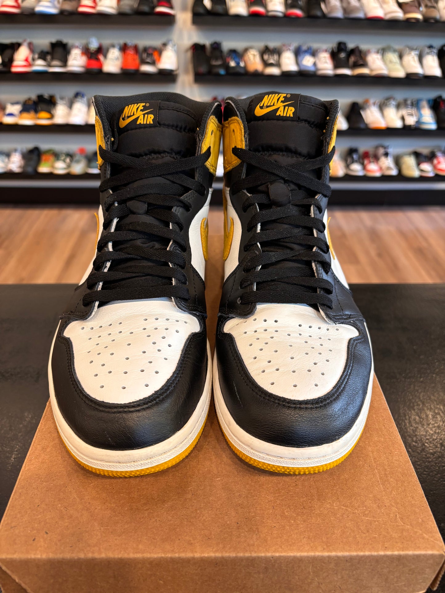 Jordan 1 Yellow Ochre Size 11.5 Pre-Owned (No Box)
