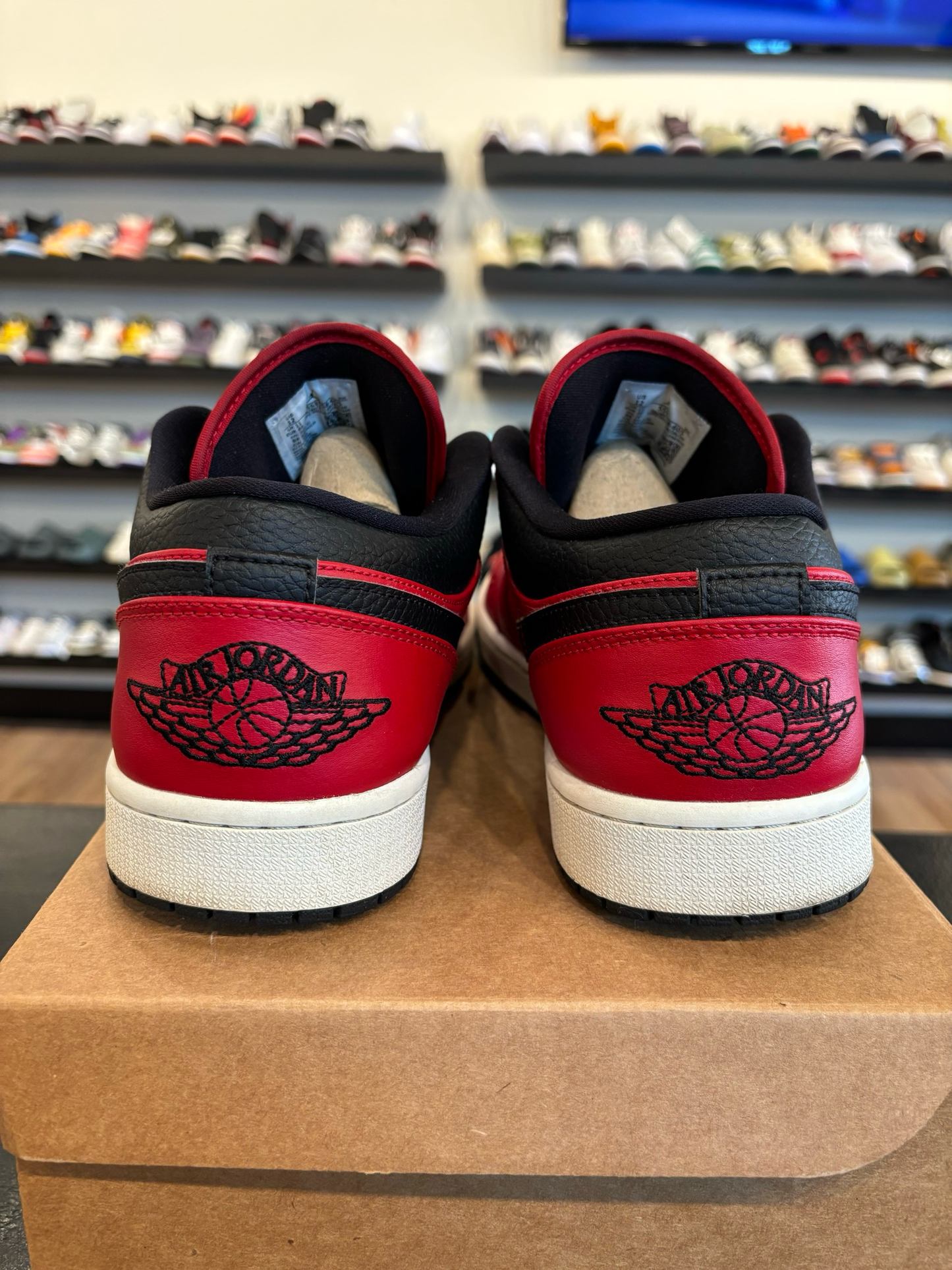 Jordan 1 Low Reverse Pebble Bred Size 12 Pre-Owned (No Box)