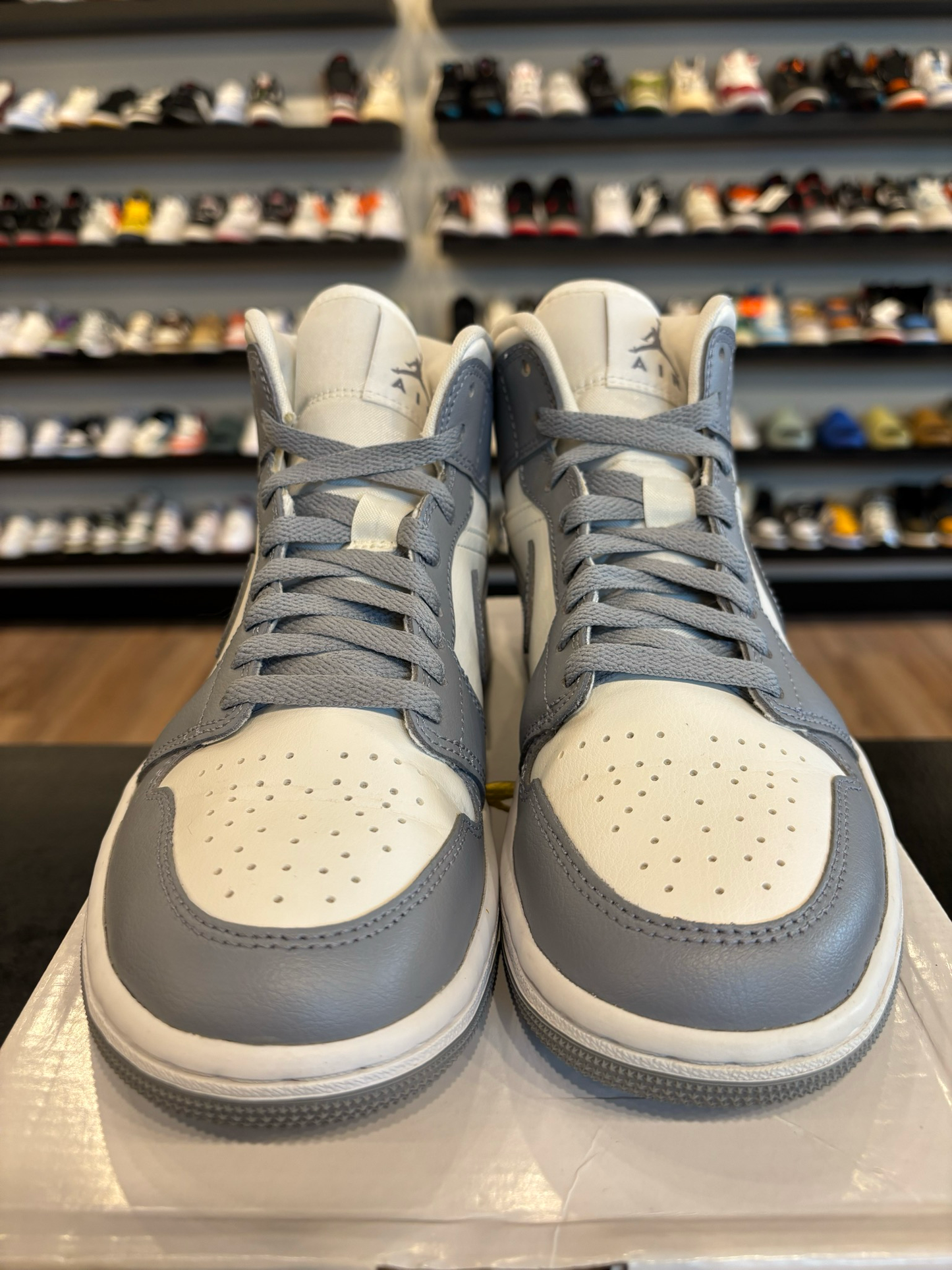 Jordan 1 Mid Cool Grey Size 5.5Y (7W) Pre-Owned