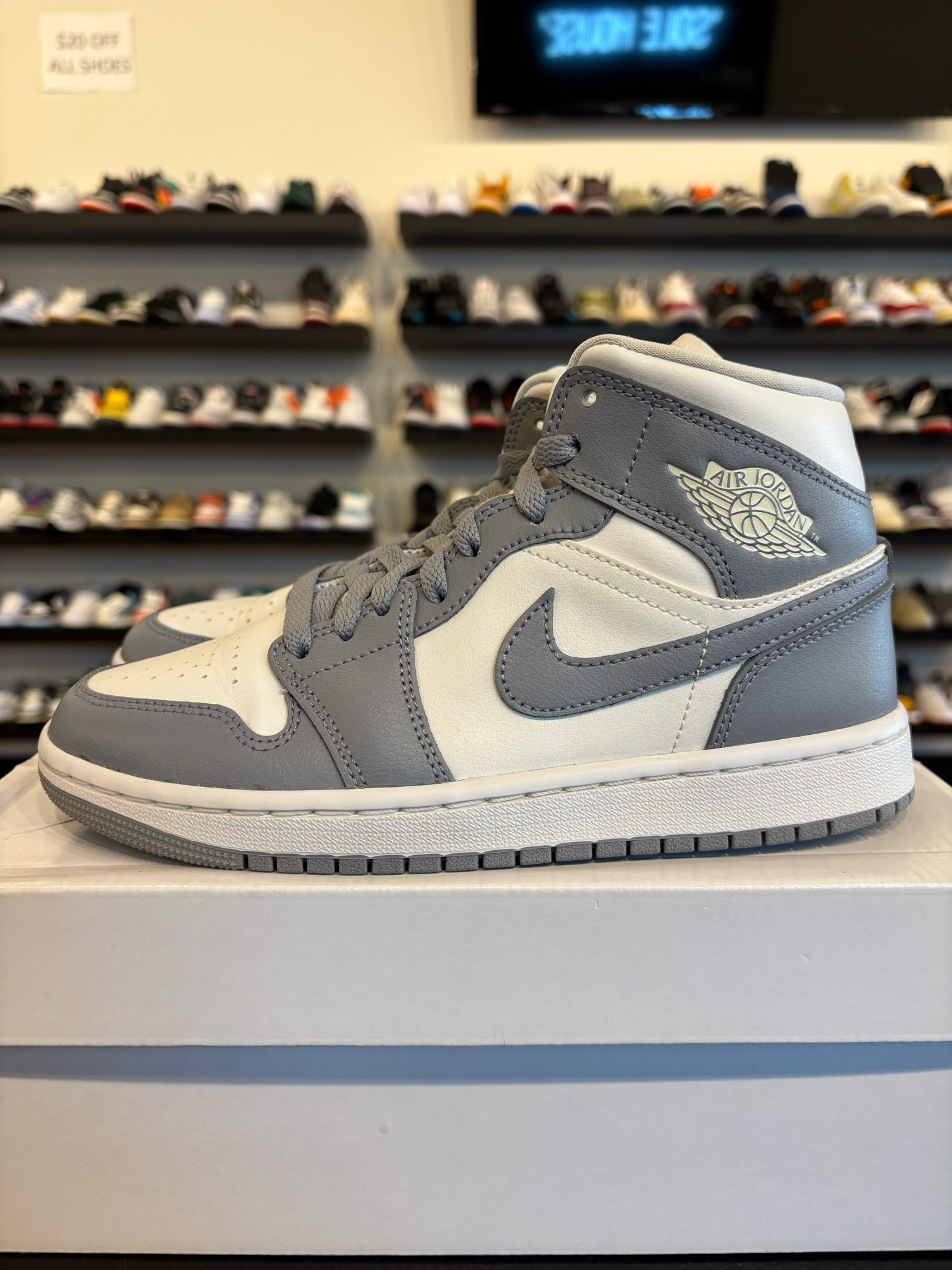 Jordan 1 Mid Cool Grey Size 5.5Y (7W) Pre-Owned