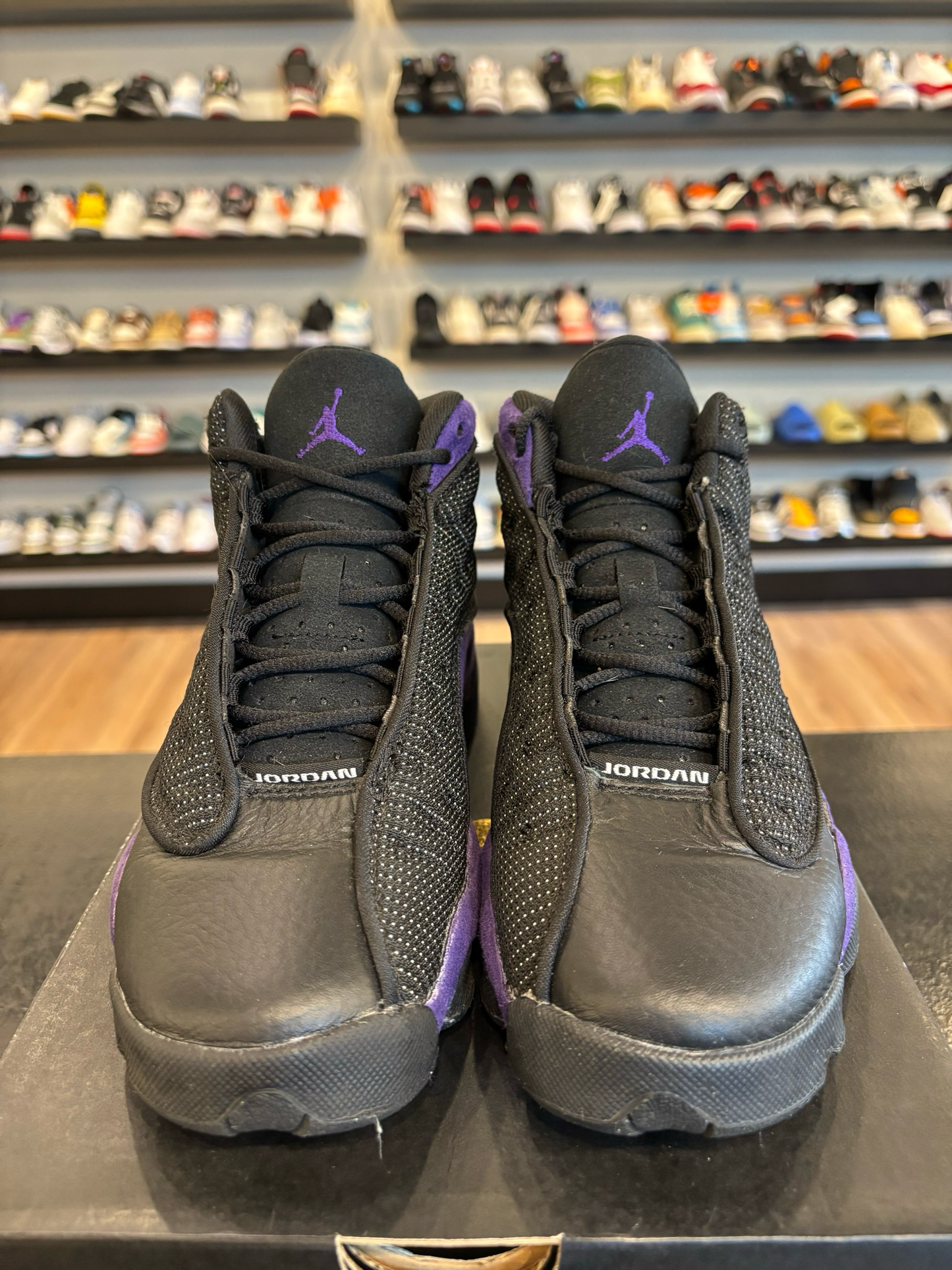 Jordan 13 Court Purple Size 4Y (5.5W) Pre-Owned