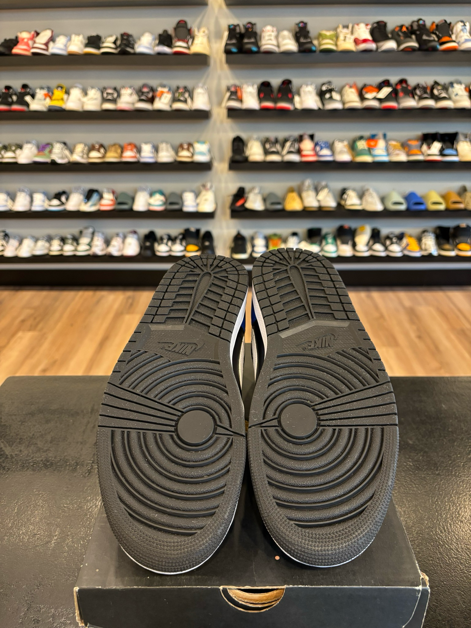 Jordan 1 Low Royal Toe Size 10.5 Pre-Owned