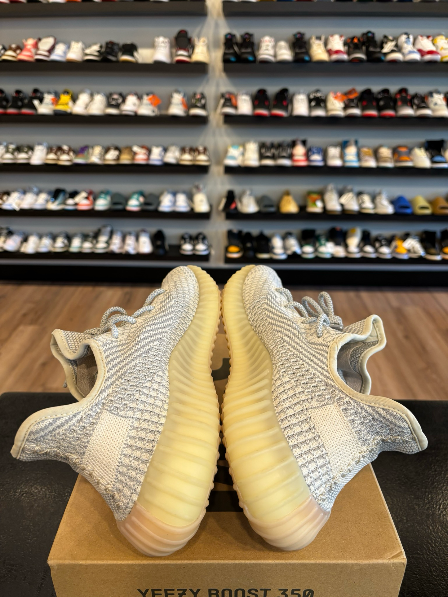 Yeezy 350 V2 Lundmark Size 10.5 Pre-Owned (Half Box)