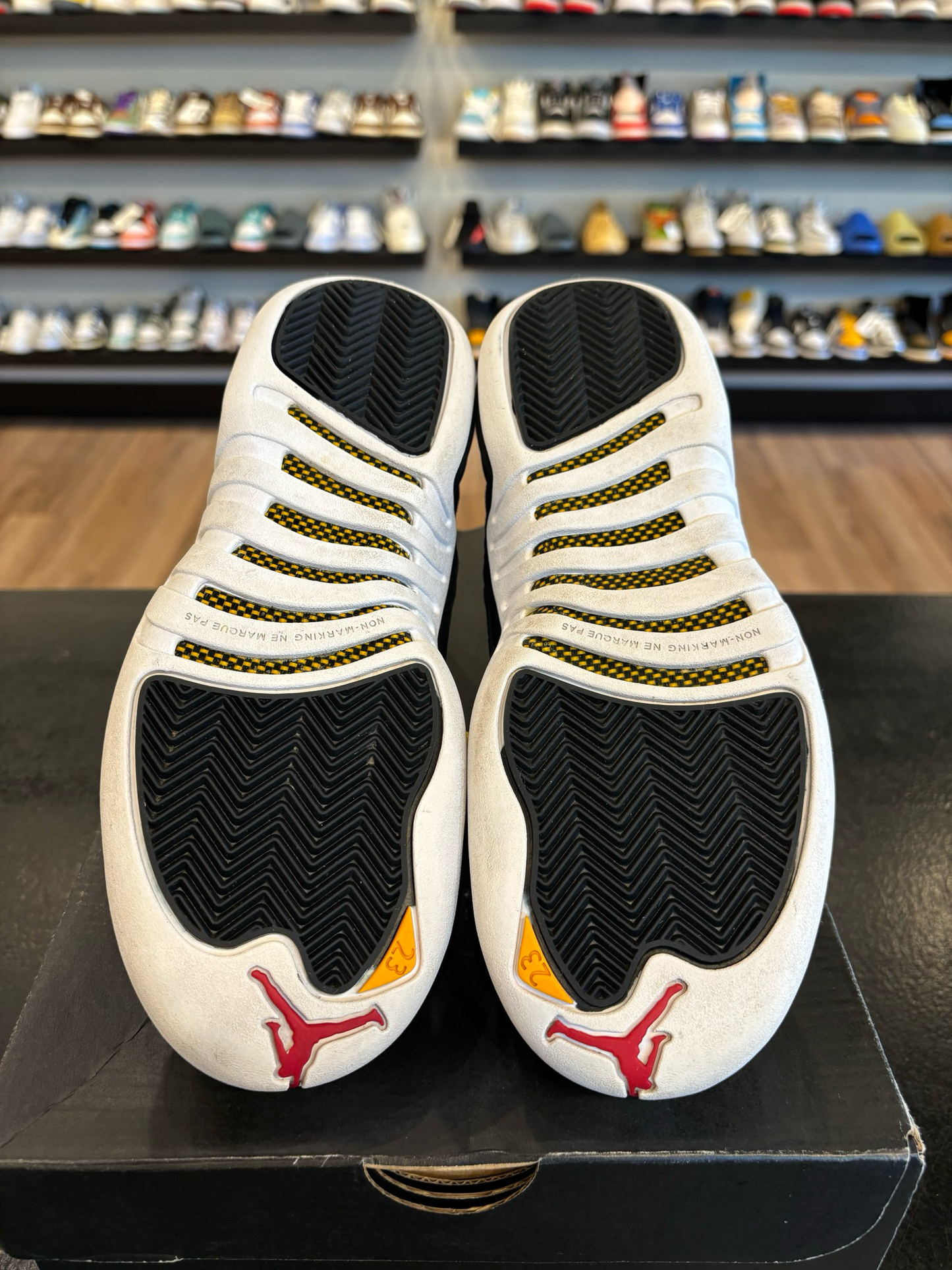 Jordan 12 Reverse Taxi Size 4Y (5.5W) Pre-Owned