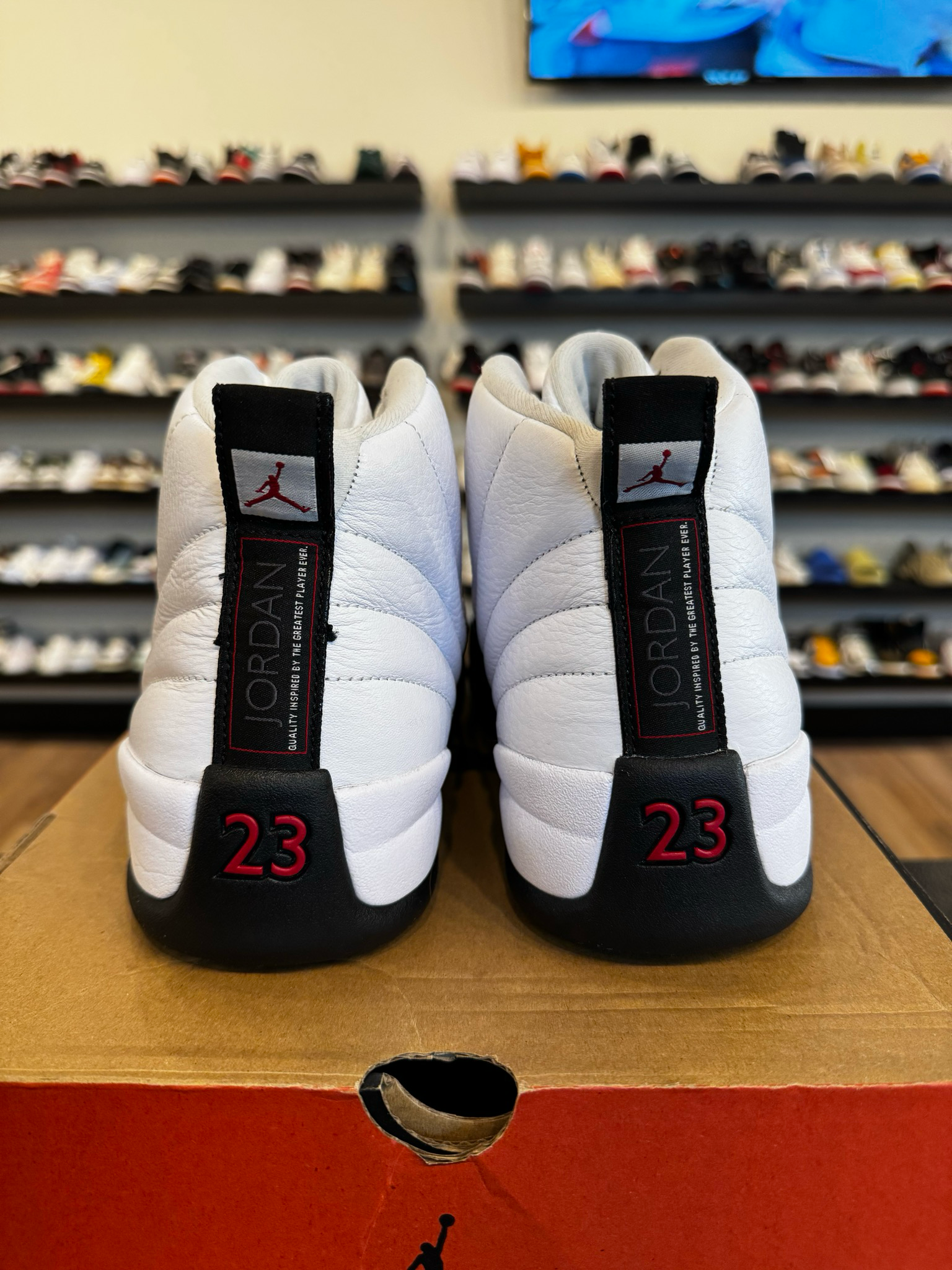 Jordan 12 Taxi Flip Size 11 Pre-Owned