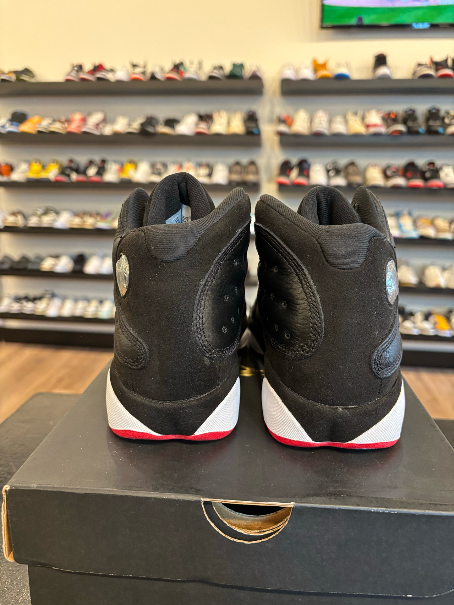 Jordan 13 Playoff Size 7Y (8.5W) Pre-Owned