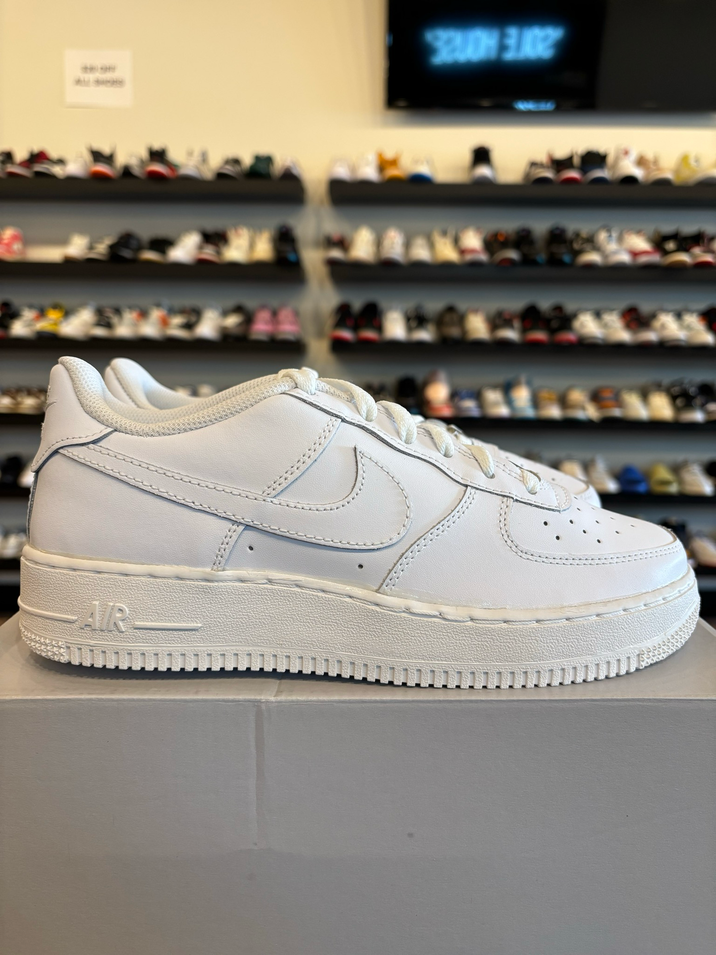 Nike Air Force 1 Low Triple White Size 7Y (8.5W) Brand New