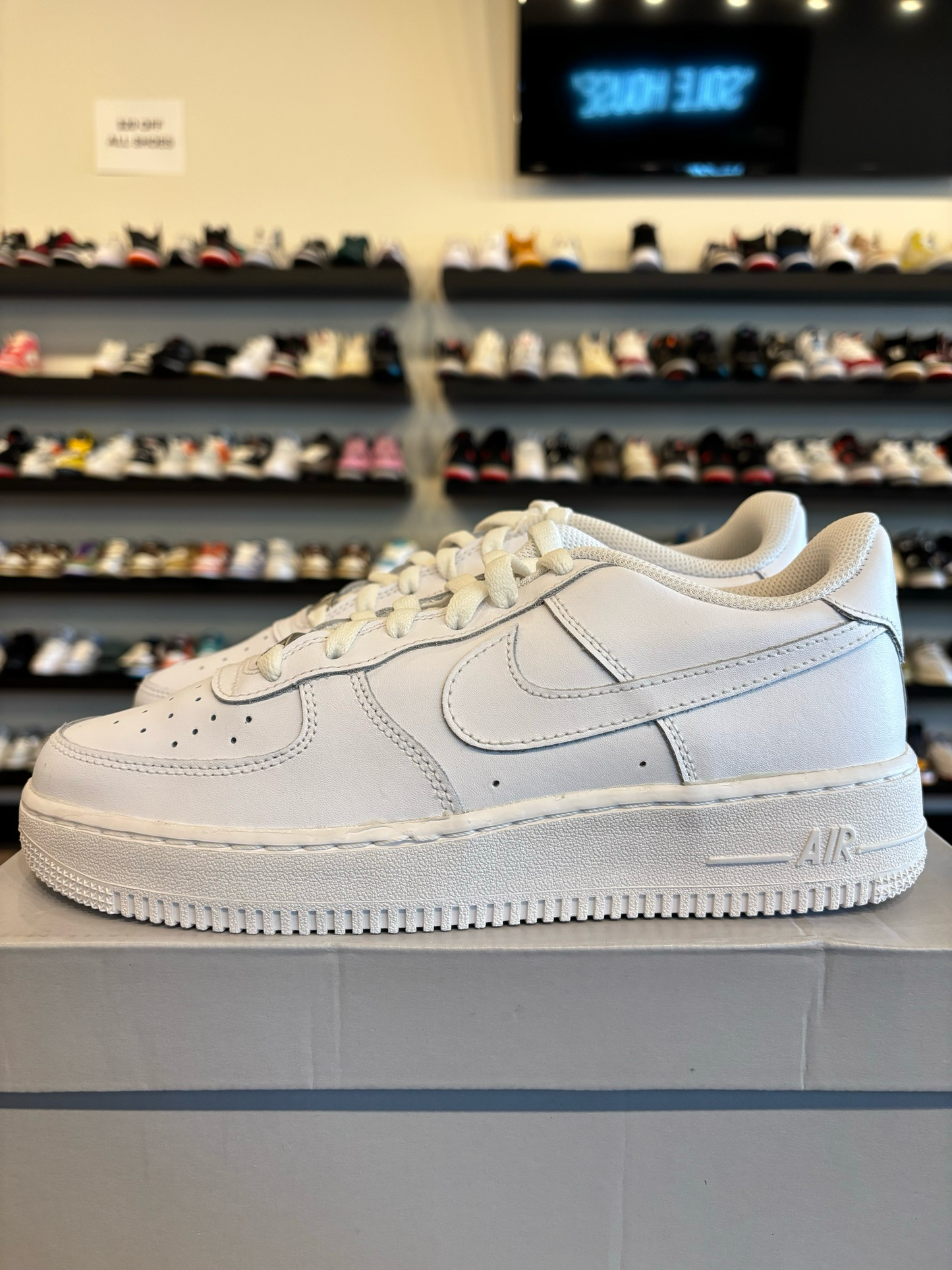 Nike Air Force 1 Low Triple White Size 7Y (8.5W) Brand New