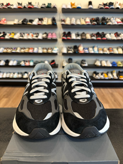 New Balance 990v6 Black Grey Size 6Y (7.5W) Brand New