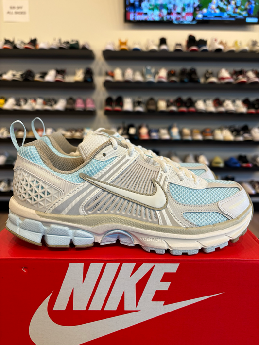 Nike Vomero 5 Glacier Blue Size 4.5Y (6W) Brand New