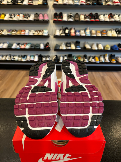 Nike Vomero 5 Fuchsia Size 5Y (6.5W) Brand New