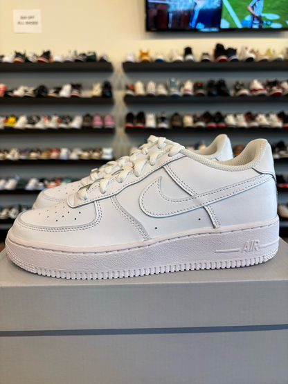 Nike Air Force 1 Low Triple White Size 6Y (7.5W) Brand New