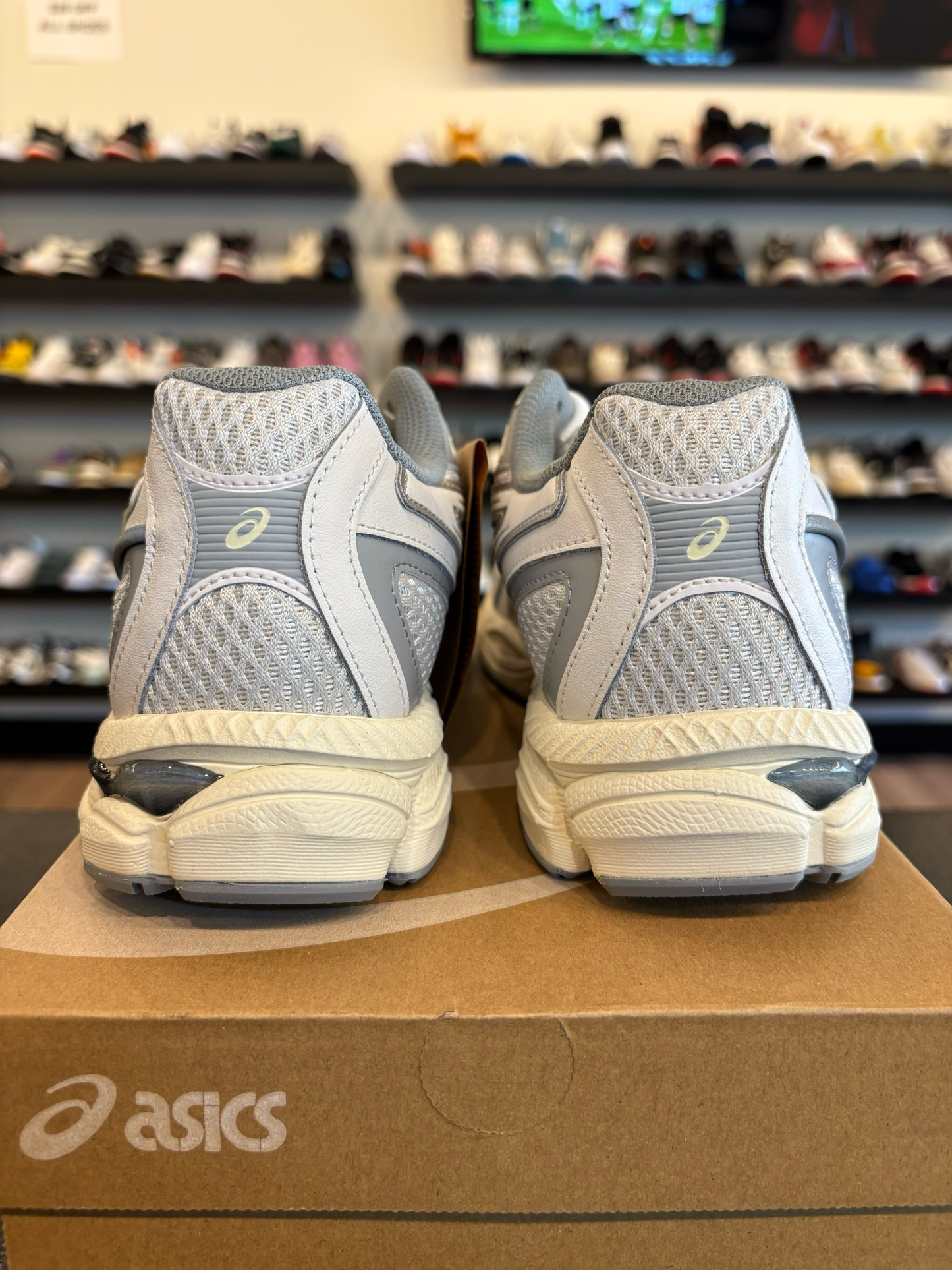ASICS GEL-NYC 2055 White Grey Size 5.5Y (7W) Brand New