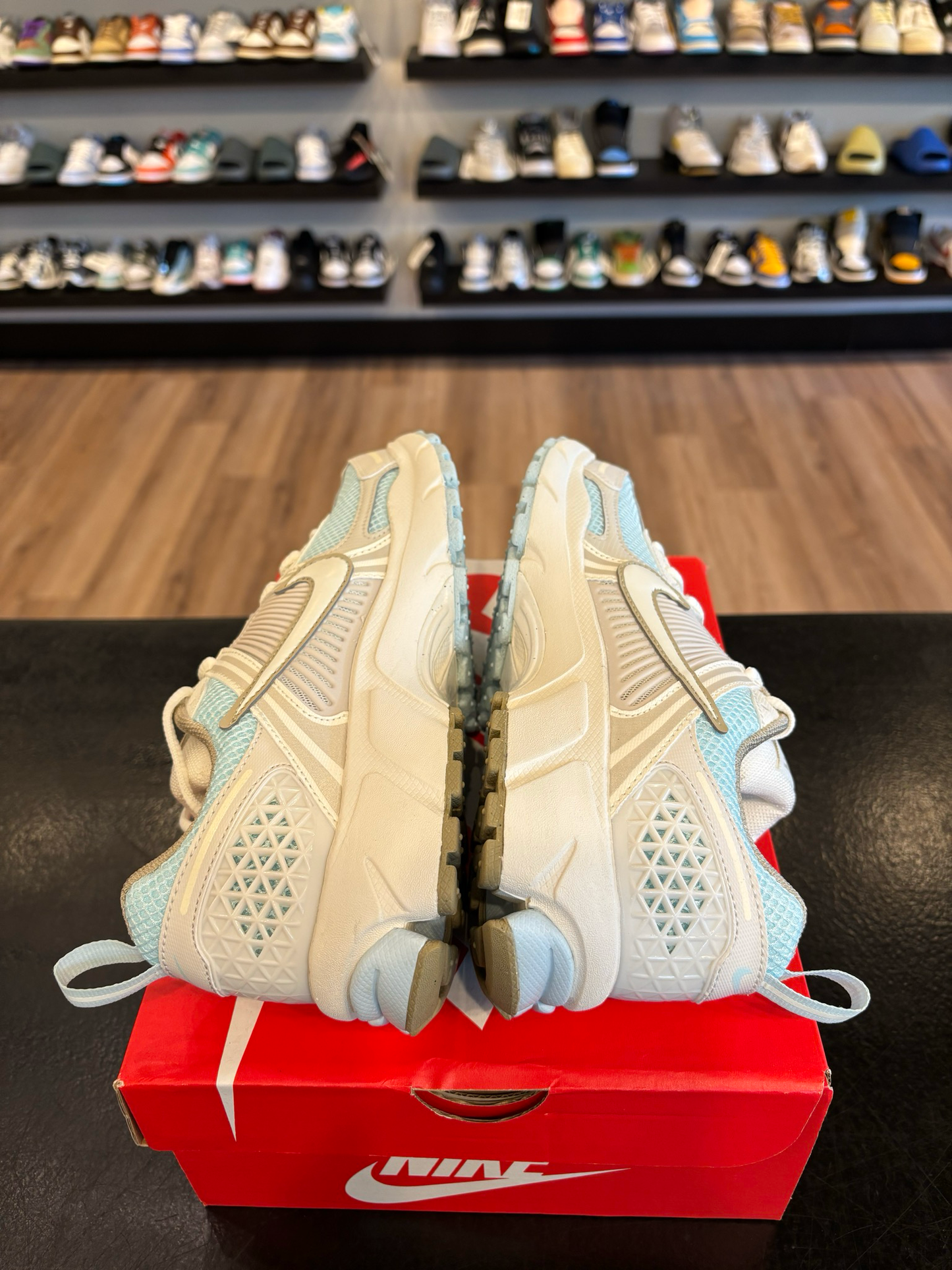 Nike Vomero 5 Glacier Blue Size 5.5Y (7W) Brand New