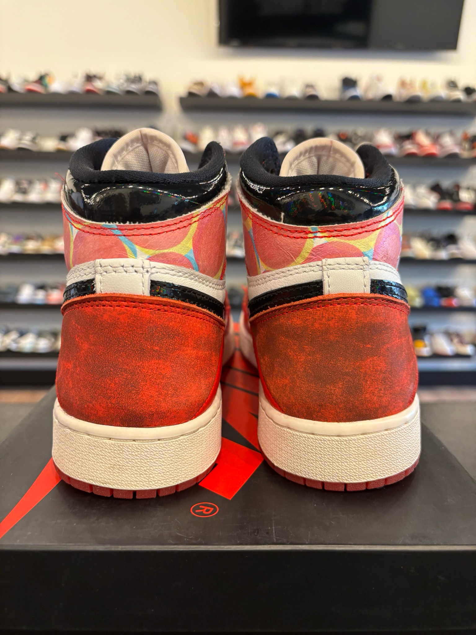 Jordan 1 Spiderman Size 6Y (7.5W) Pre-Owned